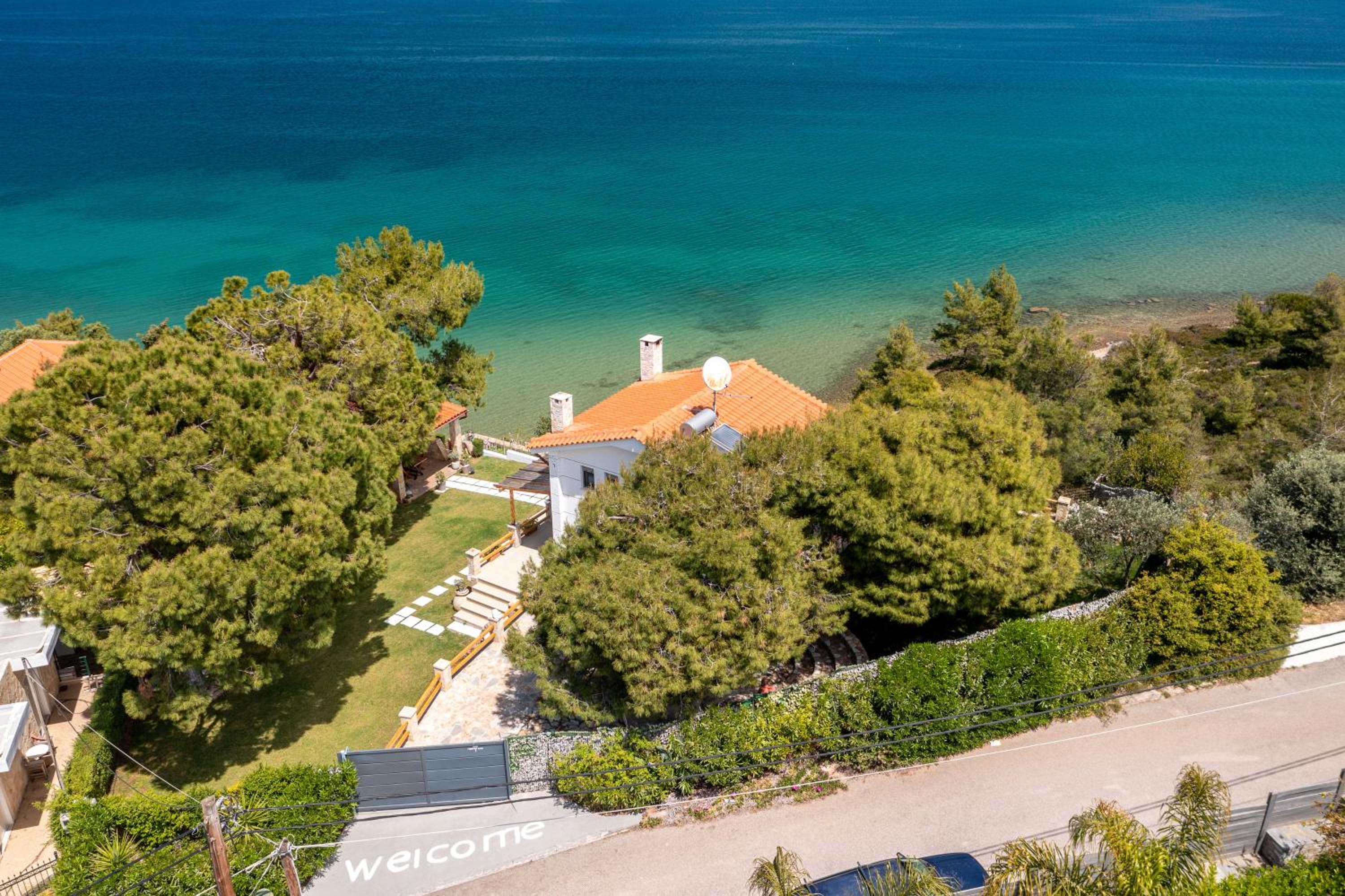 Villa - Beach Front photo 2