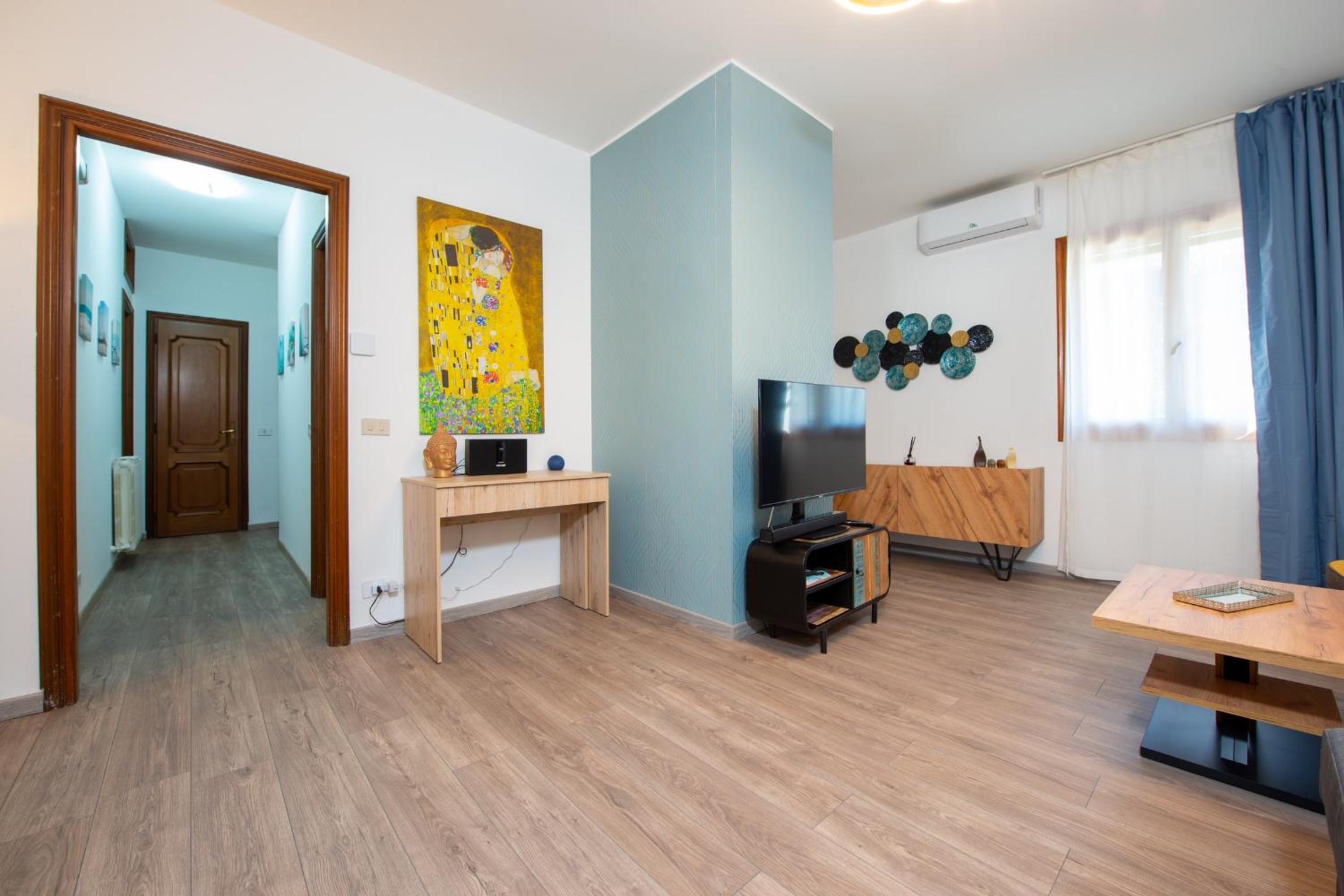 One-Bedroom House photo 3