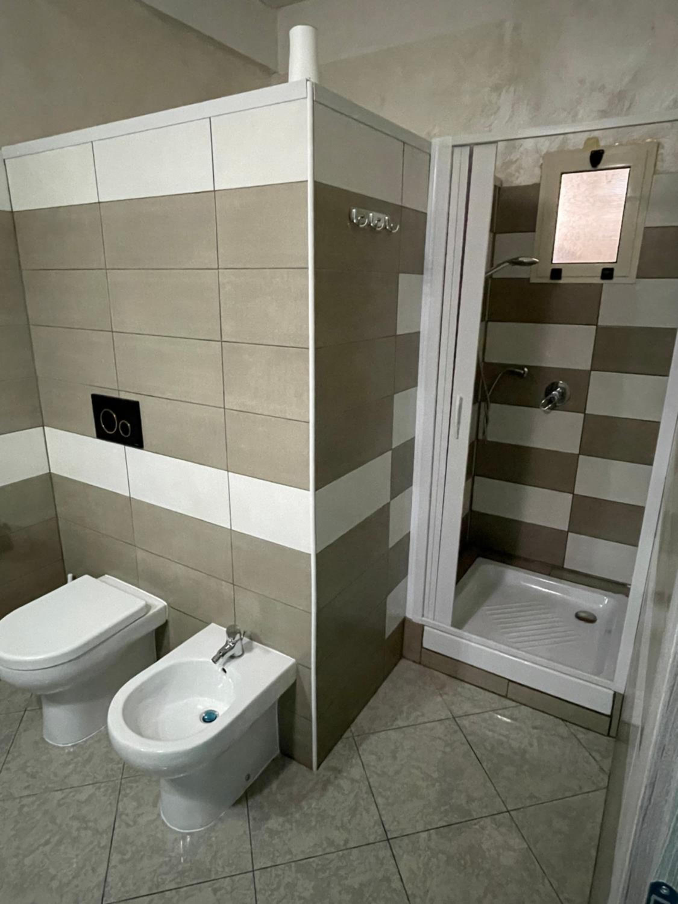 Quadruple Room with Private Bathroom photo 2