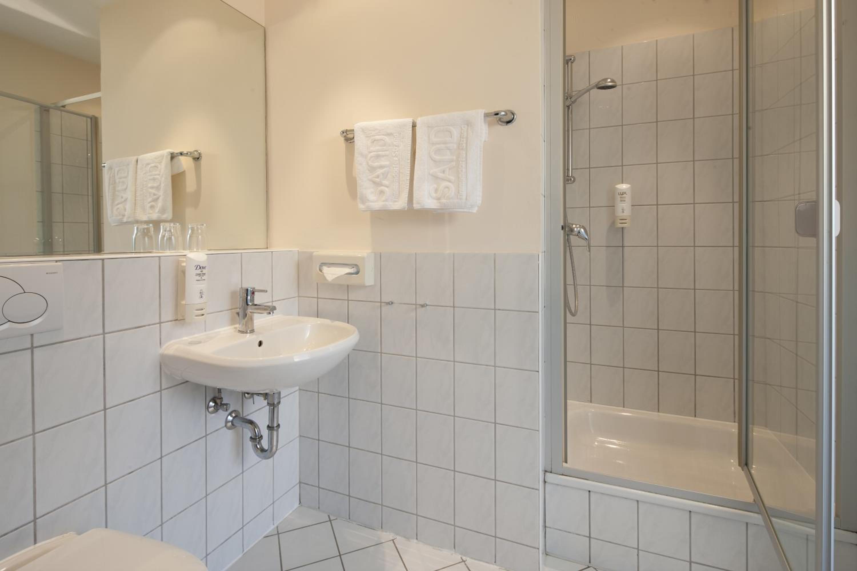 Small Double Room with Balcony or Terrace photo 3