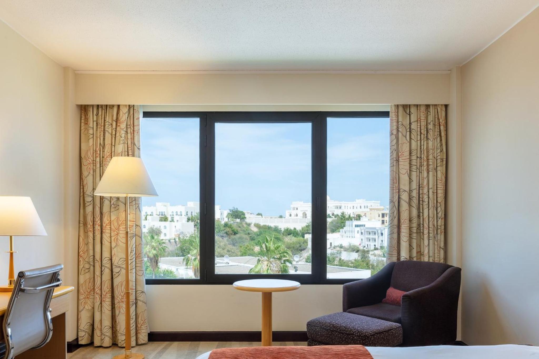 King Room with City View - Photo 2