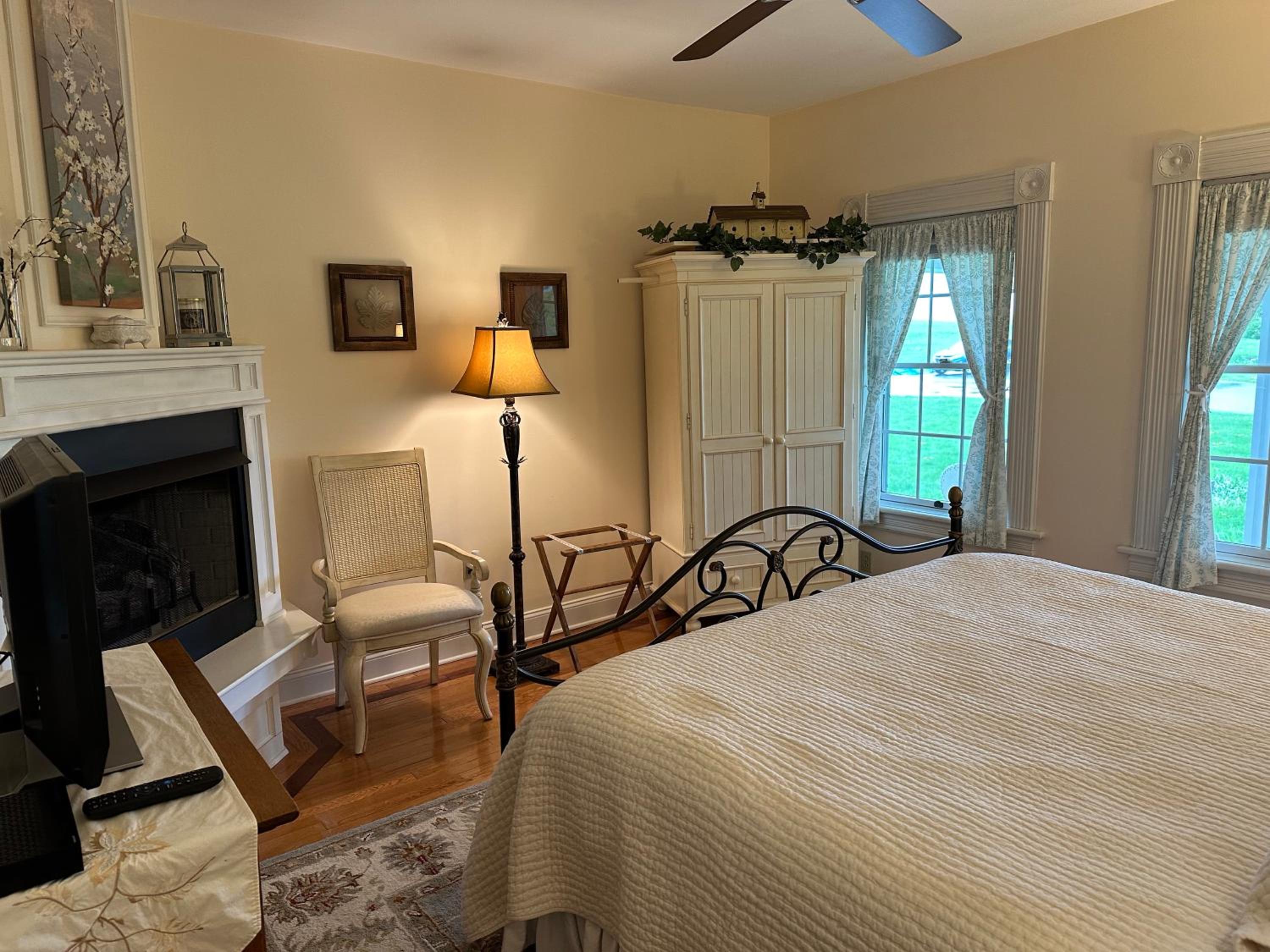 King Room With Mountain View photo 1