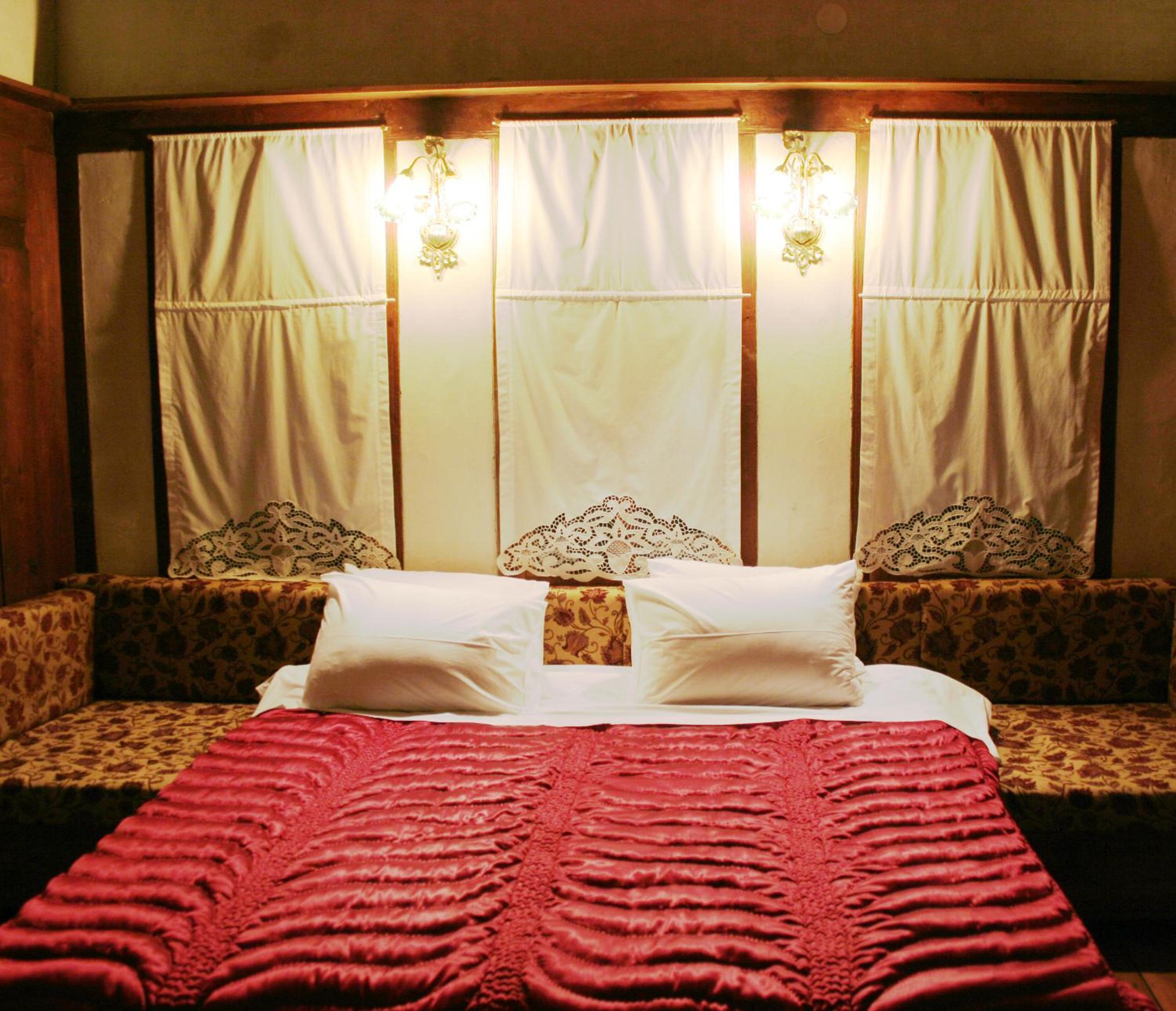 Double or Twin Room - Photo 21