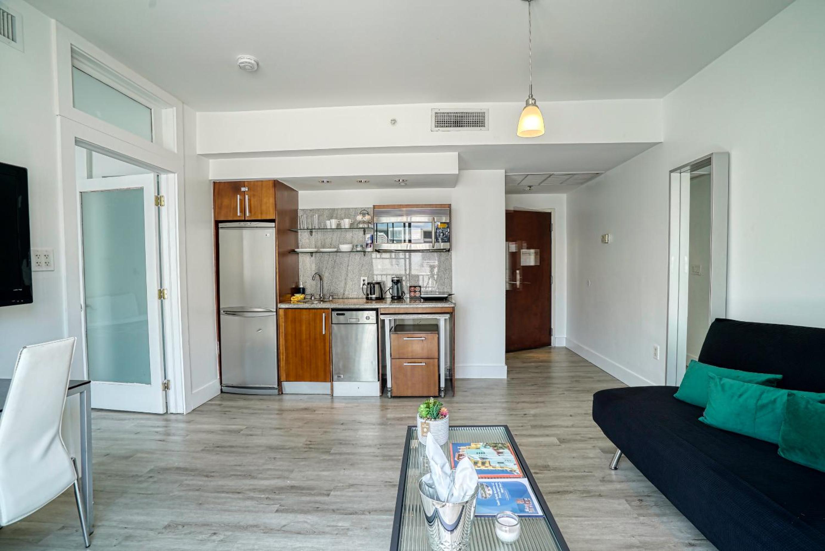 Deluxe Apartment