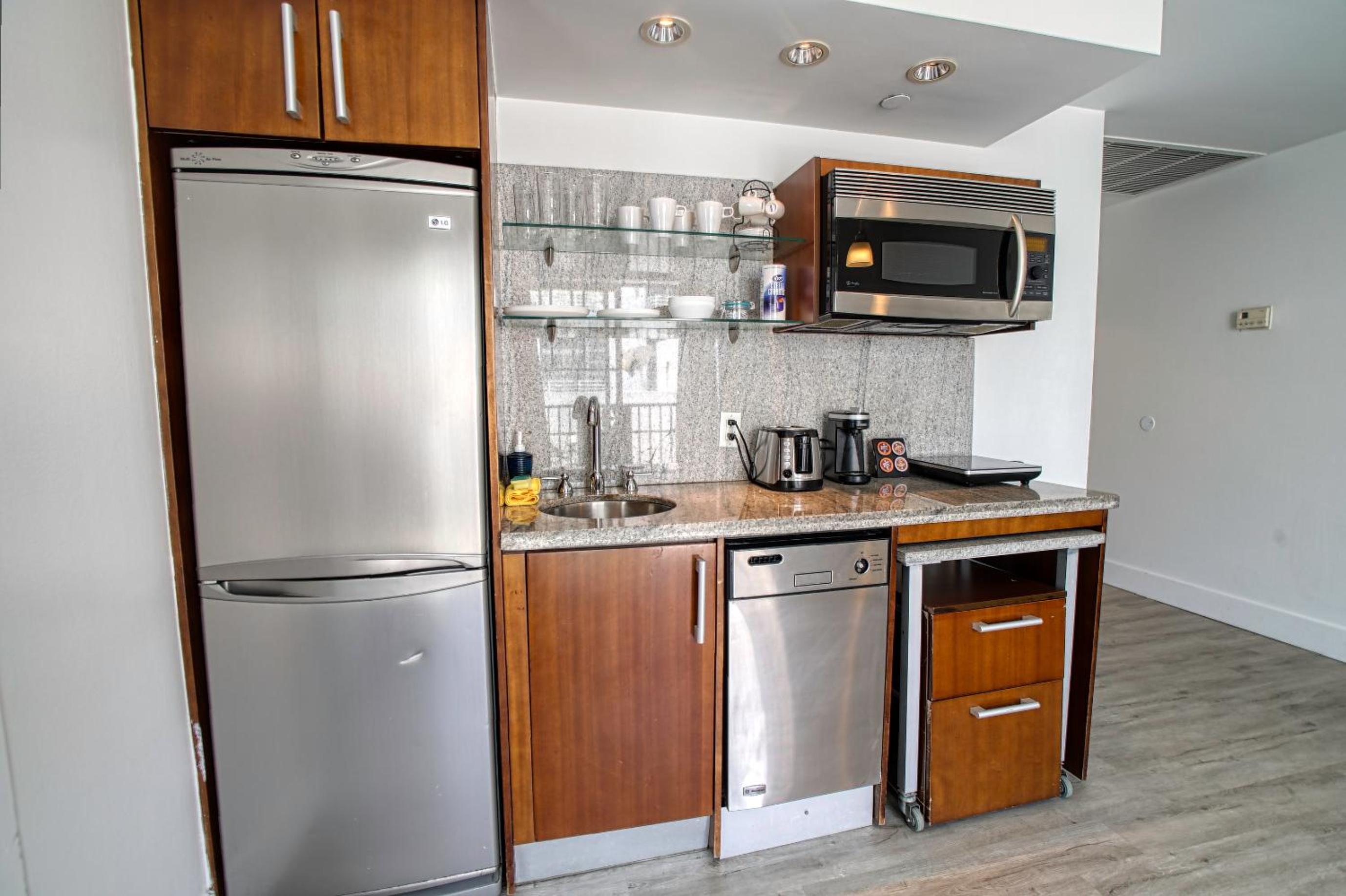 Deluxe Apartment thumbnail 6