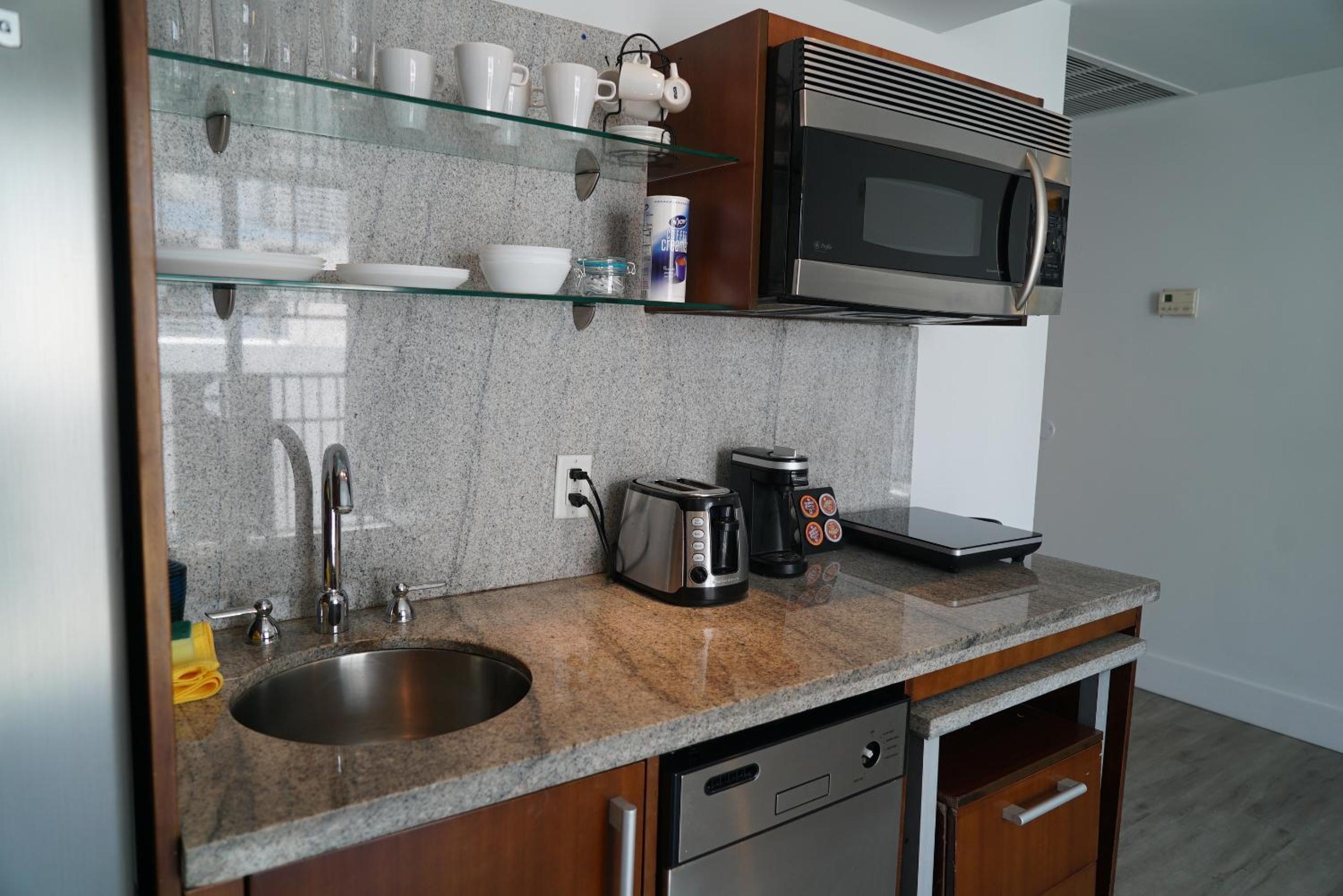 Deluxe Apartment thumbnail 5