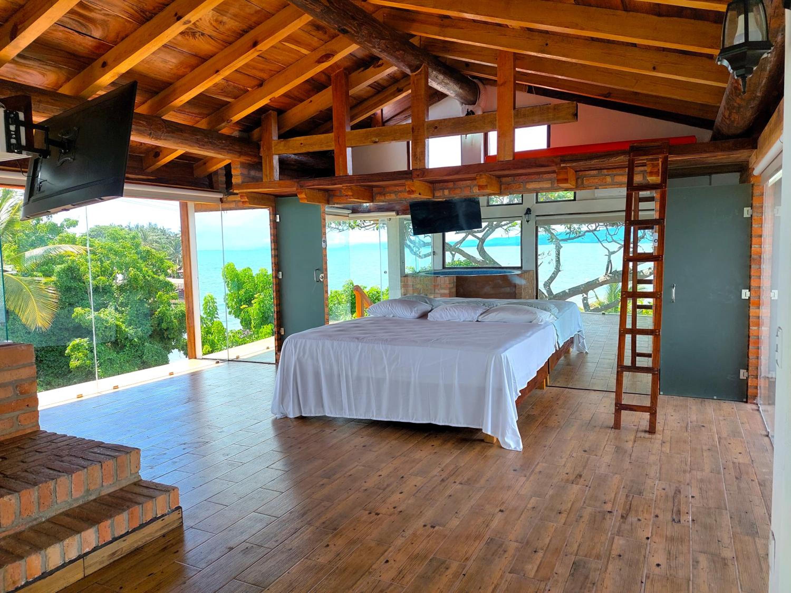 Superior Suite with Sea View