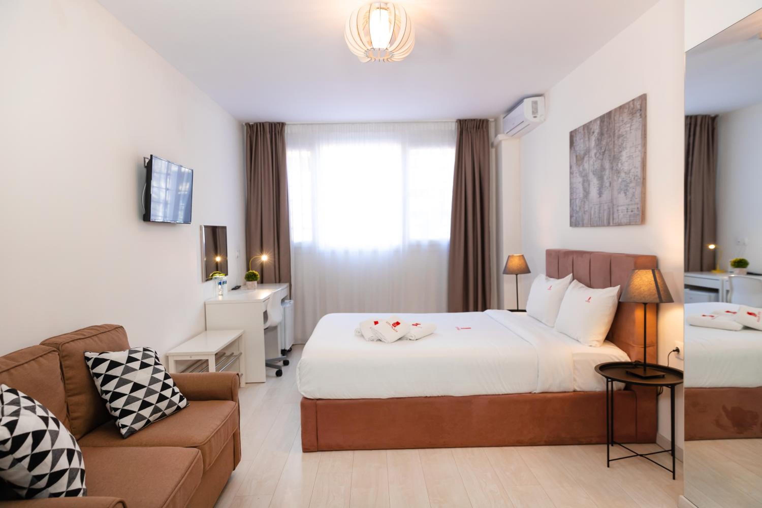 Ground Floor Room - Photo 3