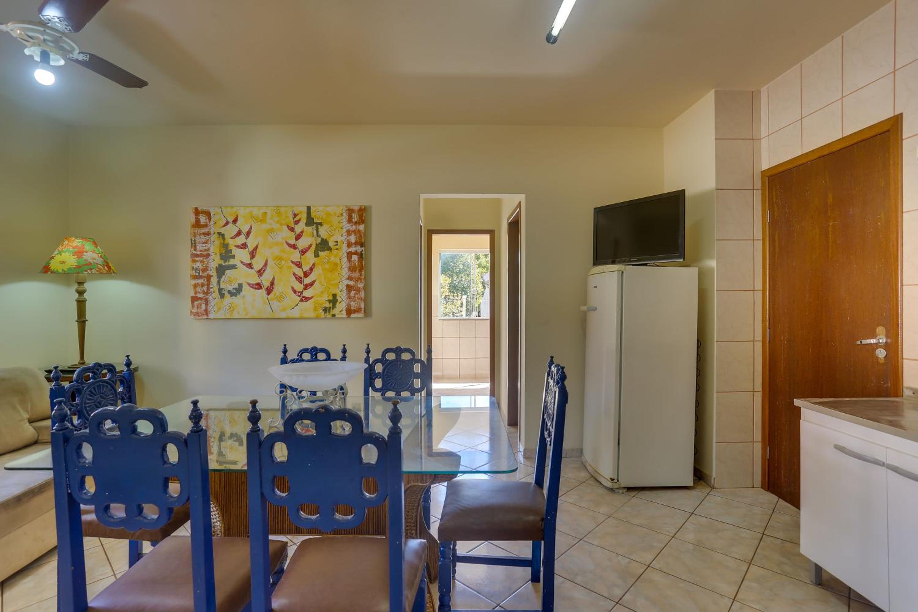 Two-Bedroom Apartment - Photo 7