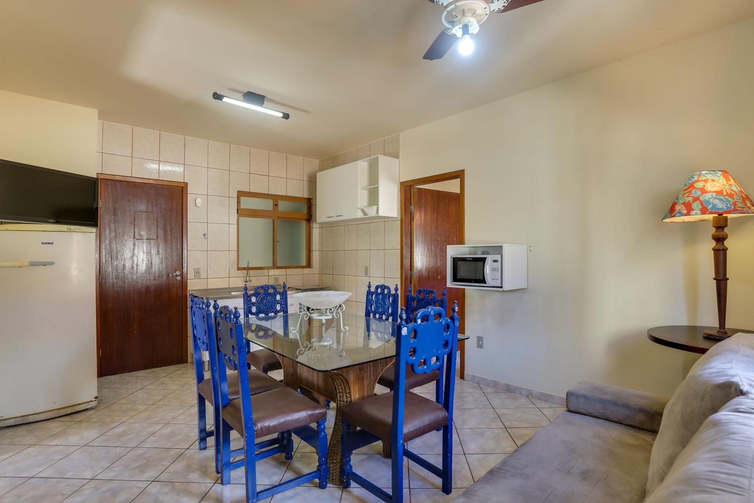 Two-Bedroom Apartment - Photo 4