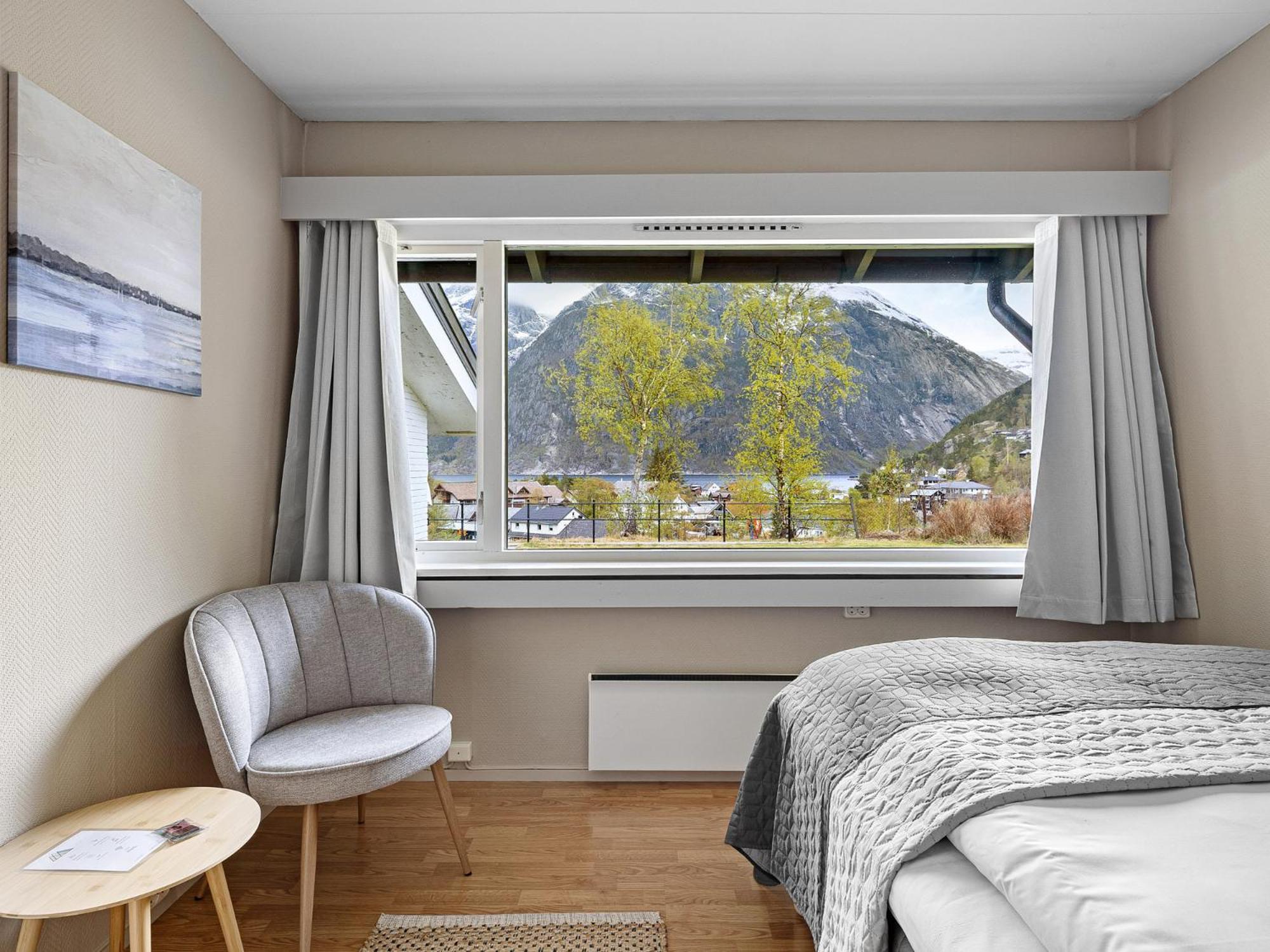 Small Double Room - Photo 4