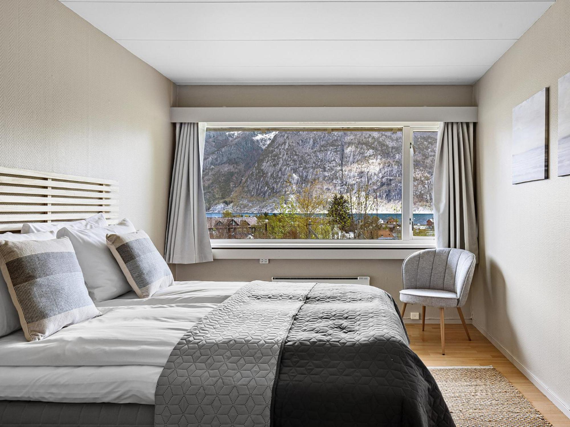 Double Room with Sea View - Photo 2