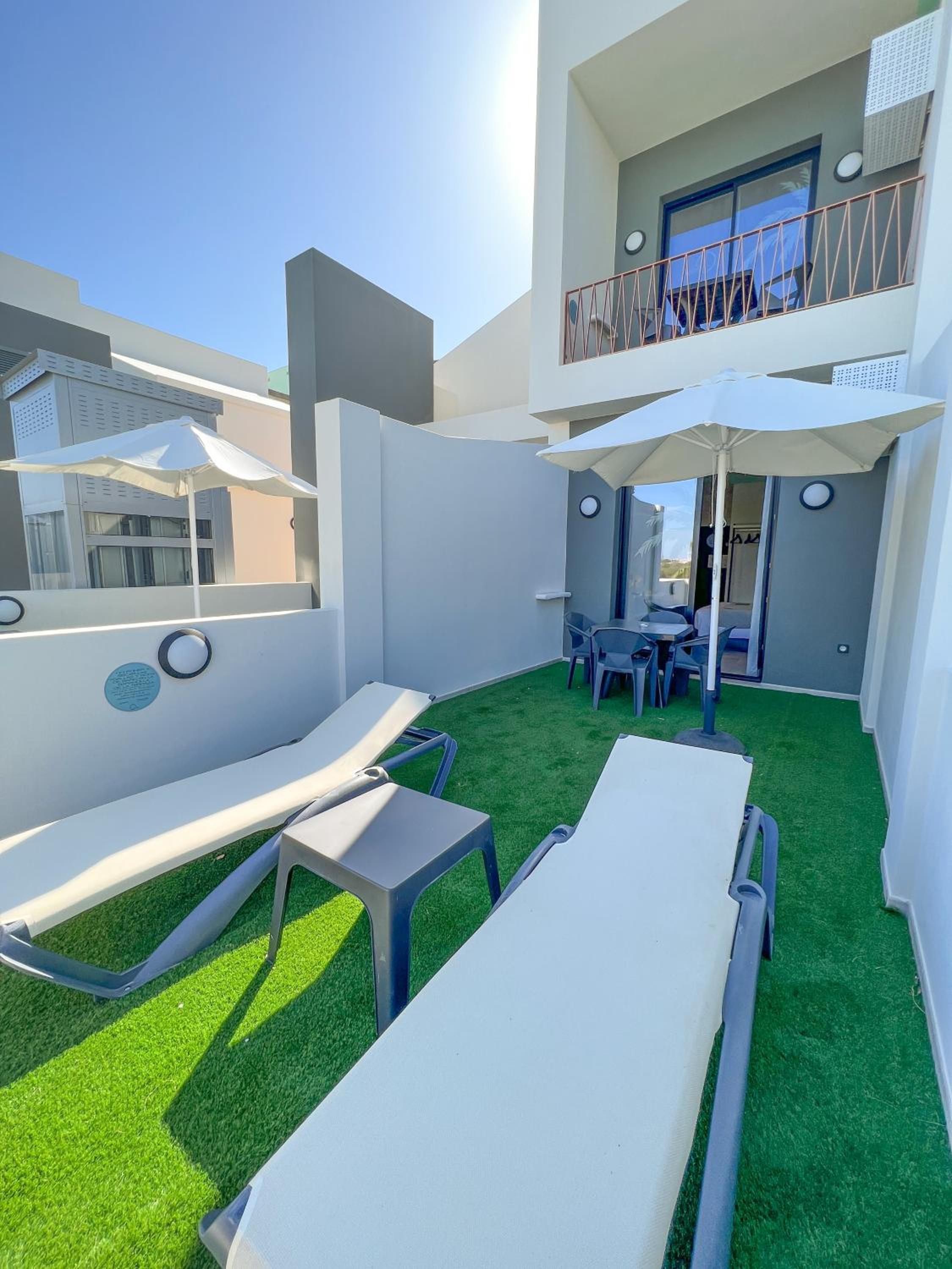 Superior Double Room (2 Adults + 1 Child)