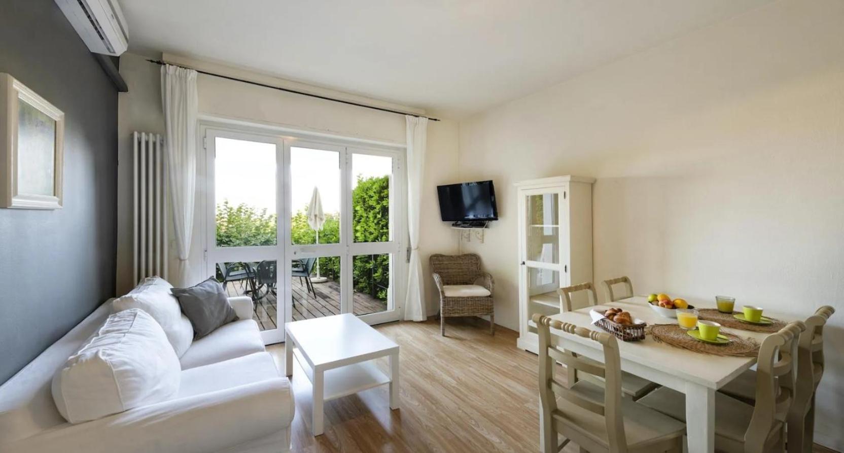 Superior Apartment photo 1