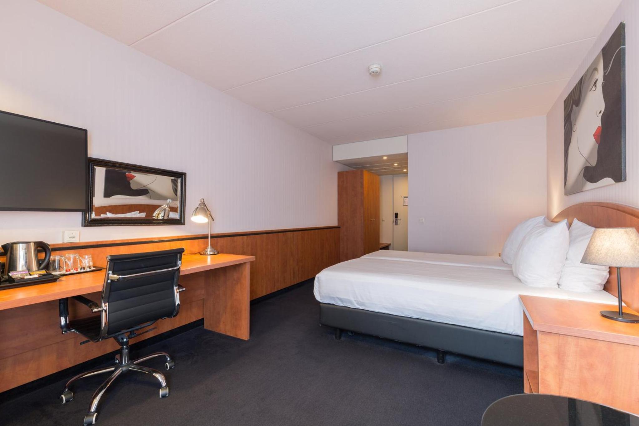 Twin or Double Room - Photo 1