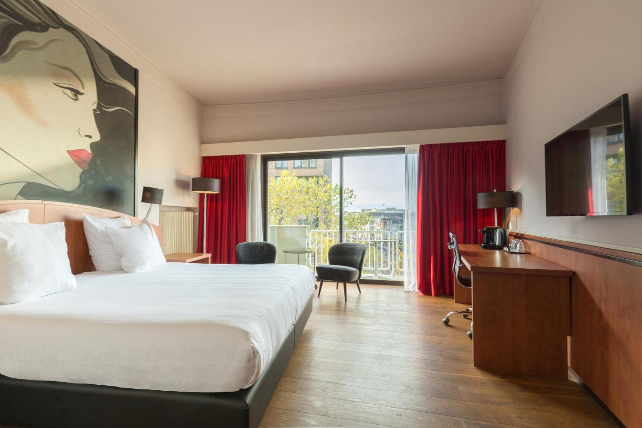 Deluxe Twin or Double Room - Photo 1