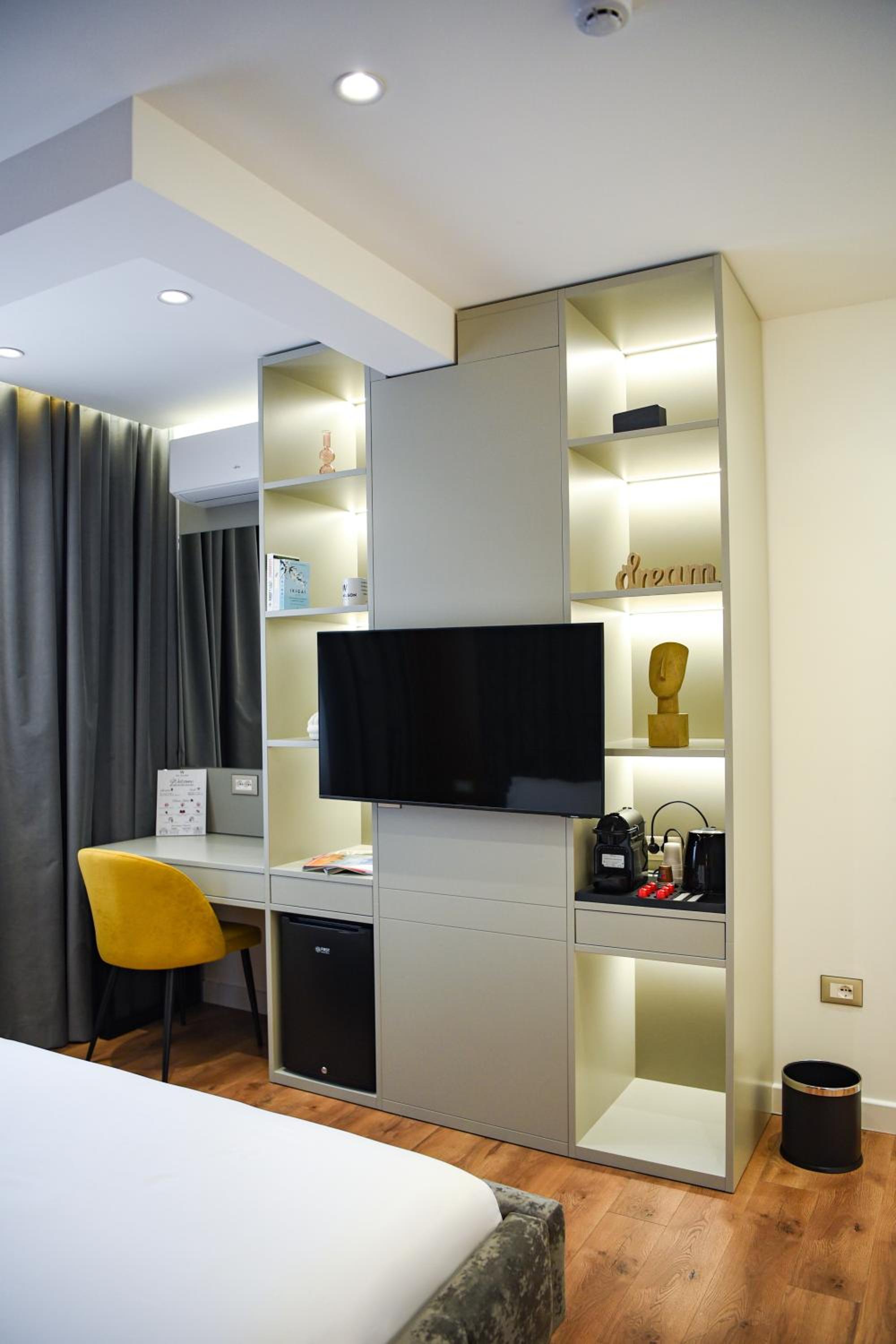 Deluxe Double Room photo 2