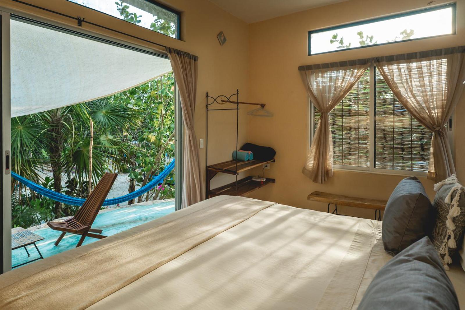 King Room with Garden View - Photo 10