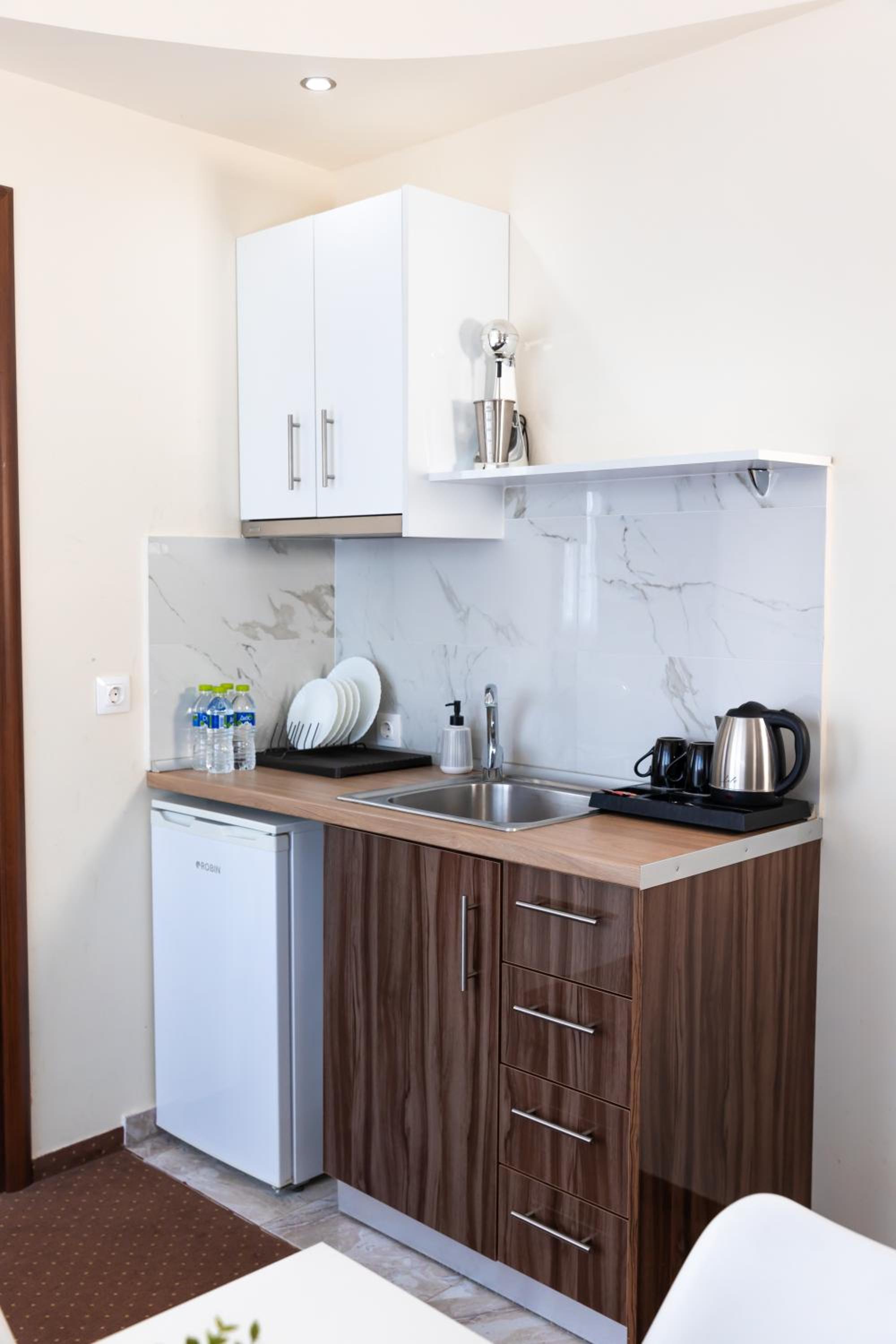Two-Bedroom Apartment - Photo 5