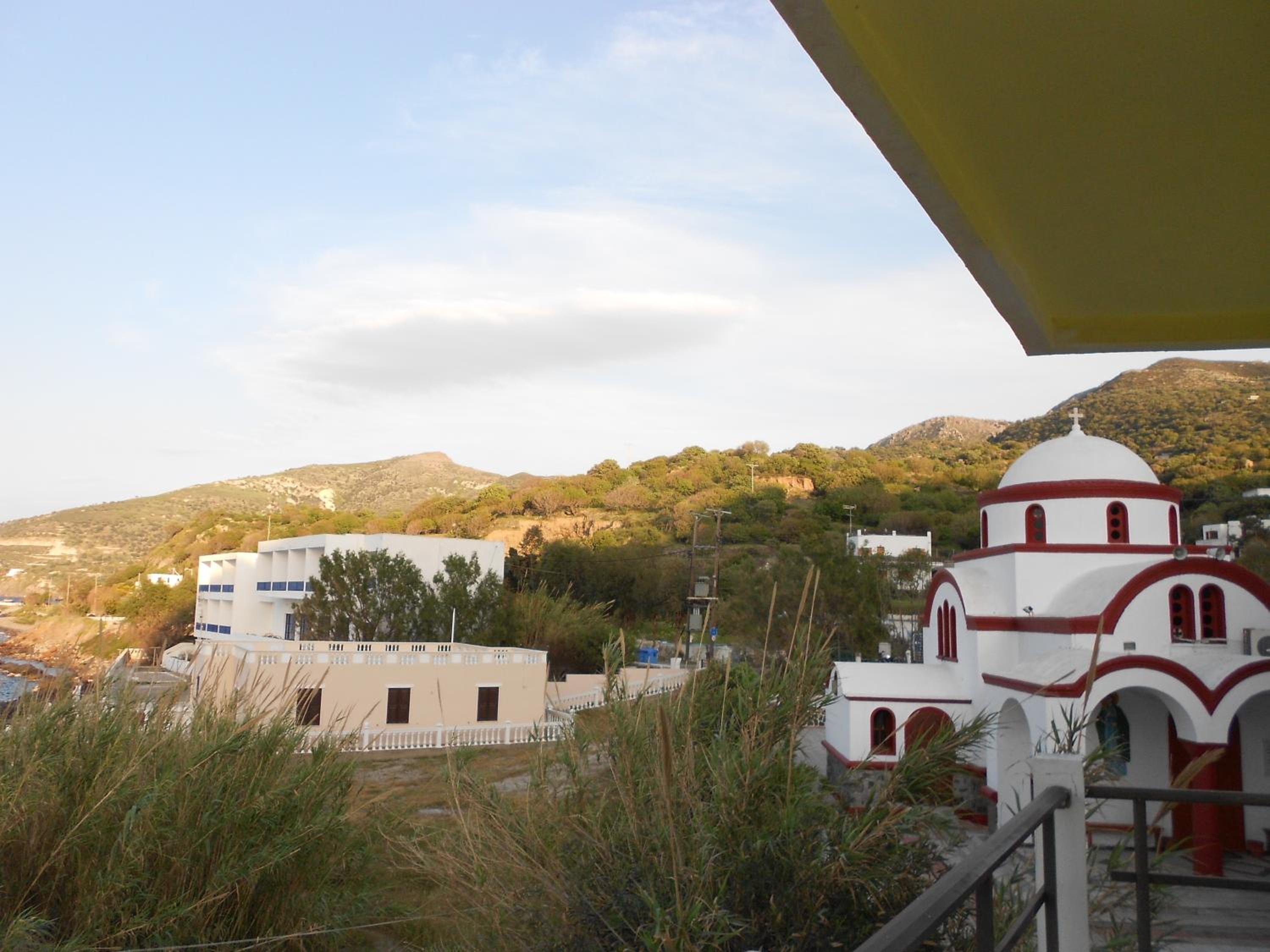 Double or Twin Room with Mountain View