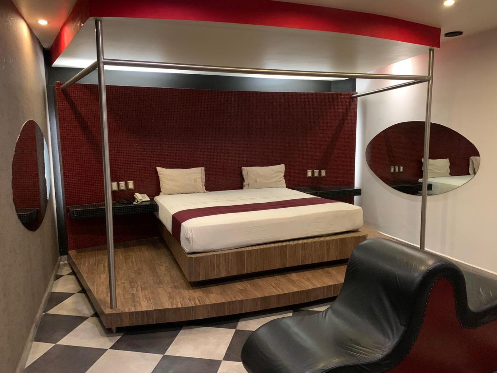 Studio With Spa Bath