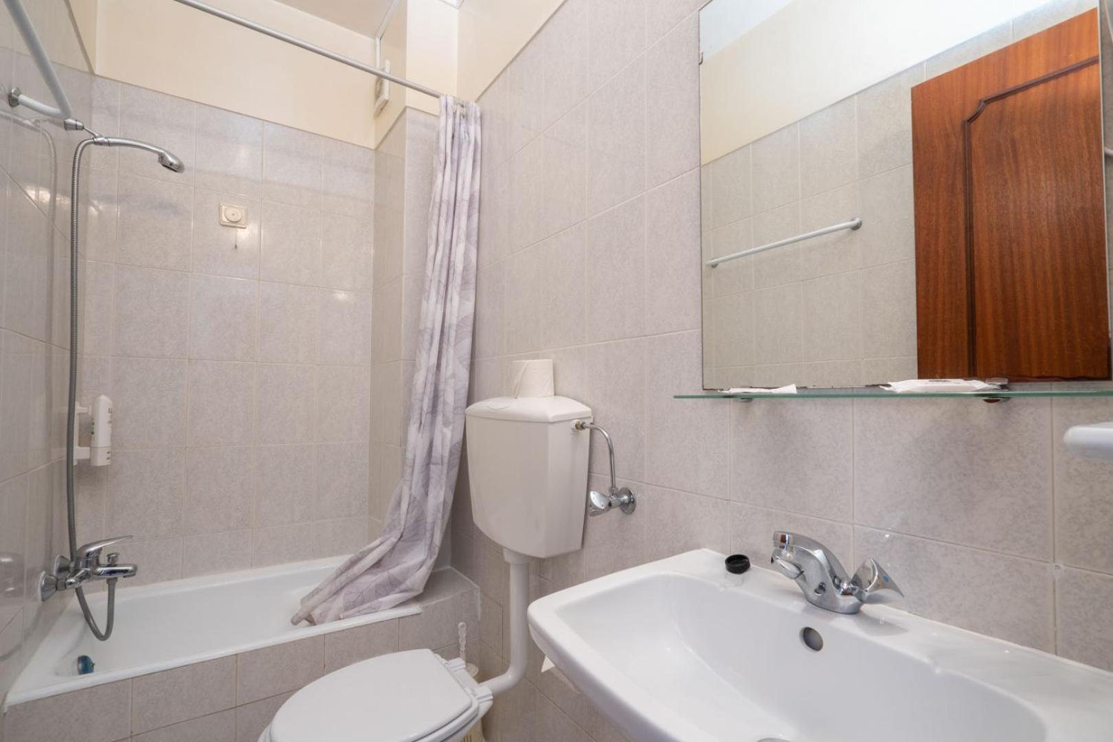 Triple Room - Photo 4