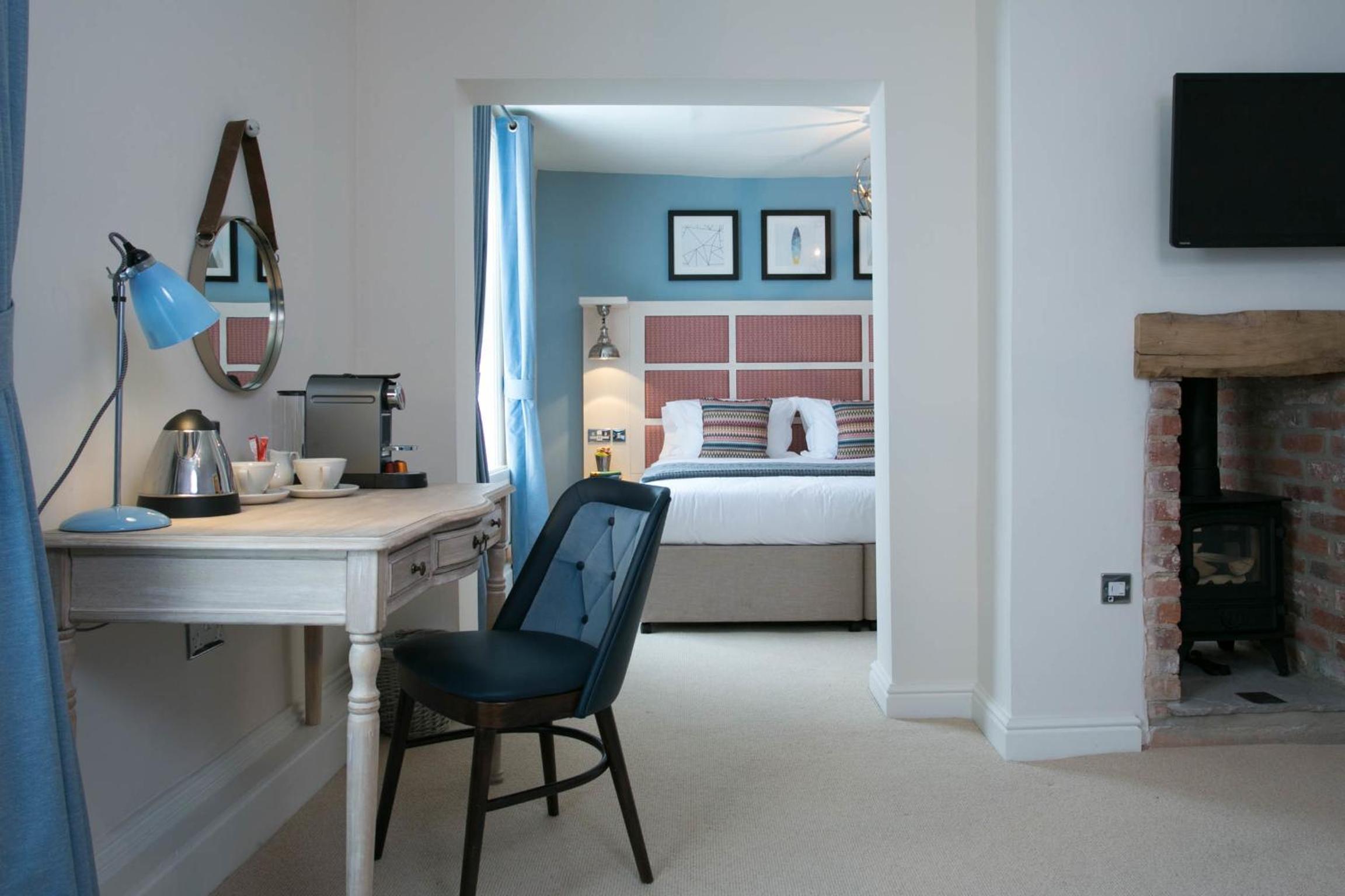 Suite - Photo 3