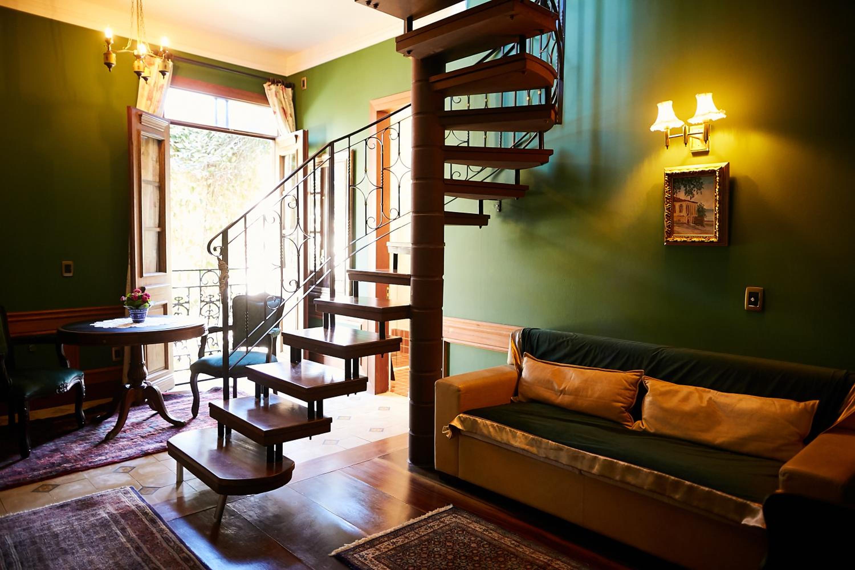 Loft - Photo 1