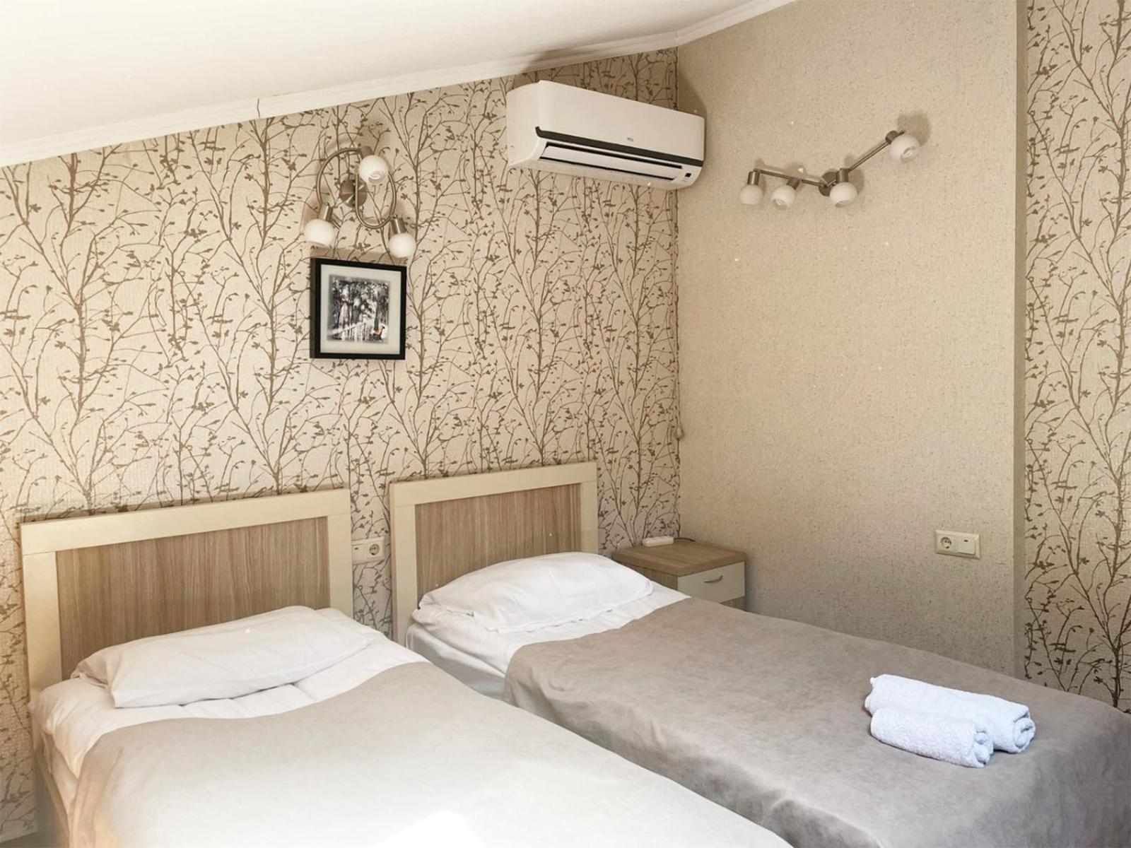Economy Twin Room photo 1