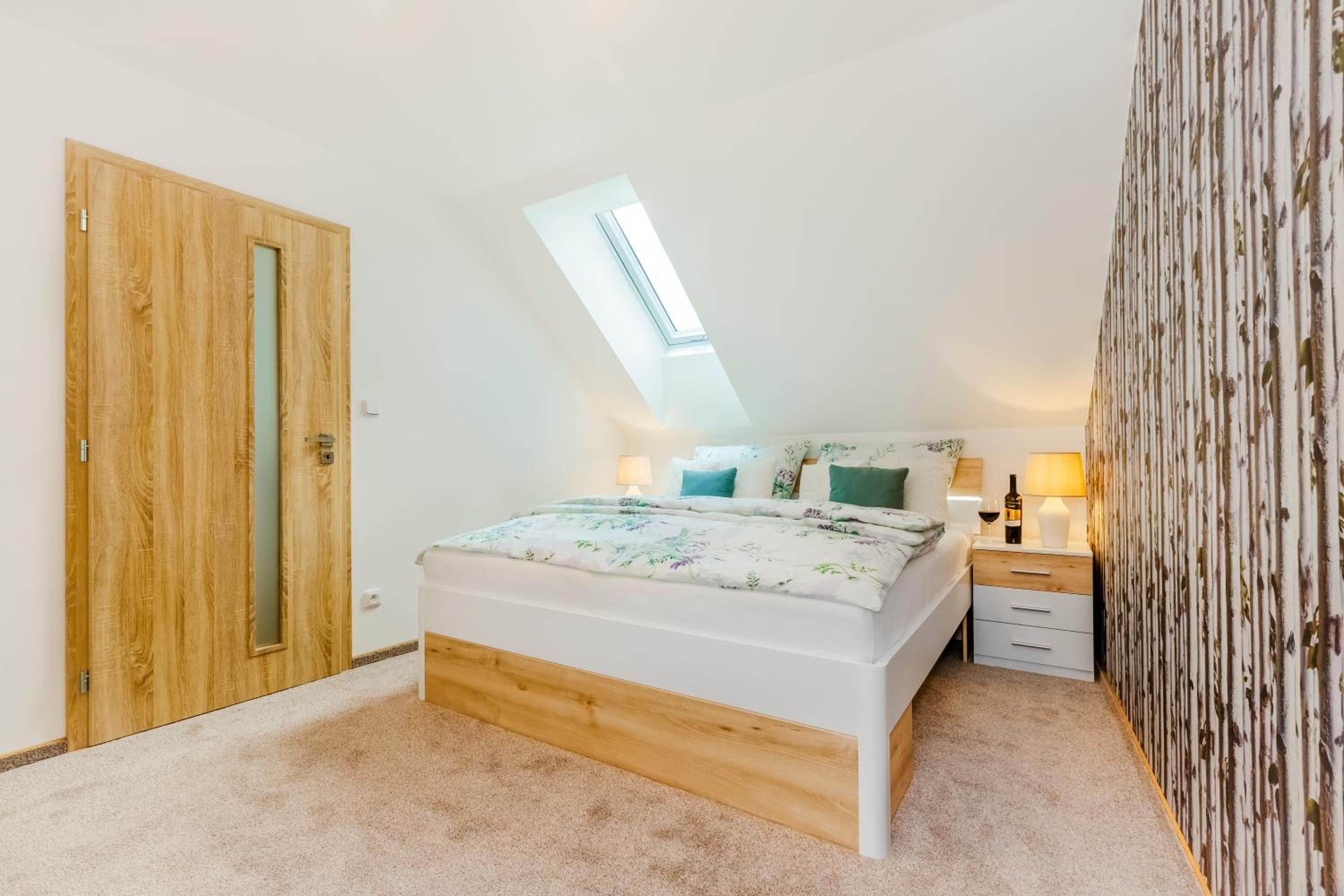 Three-Bedroom House photo 3