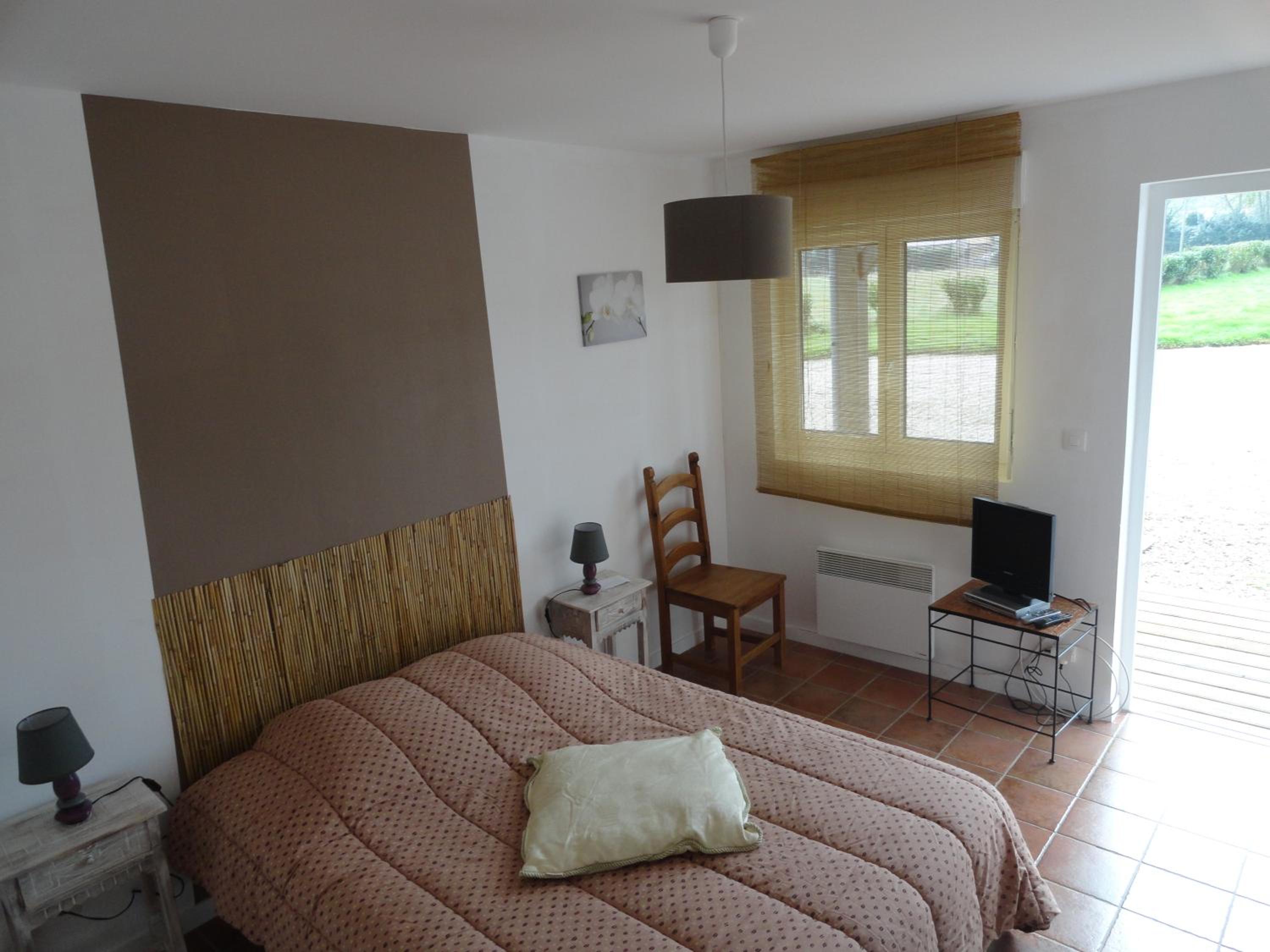 Double Room - Photo 8