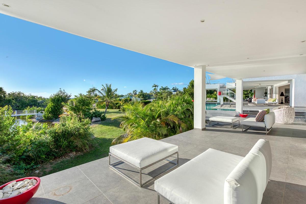 Three-Bedroom Villa photo 1