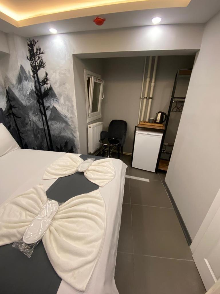 Budget Double Room photo 2