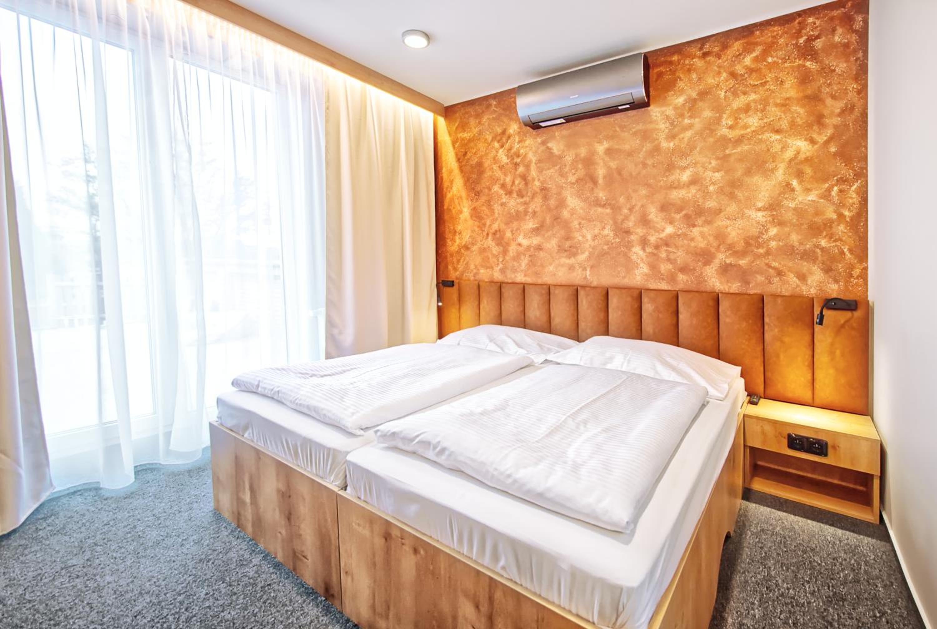 Deluxe Triple Room photo 1