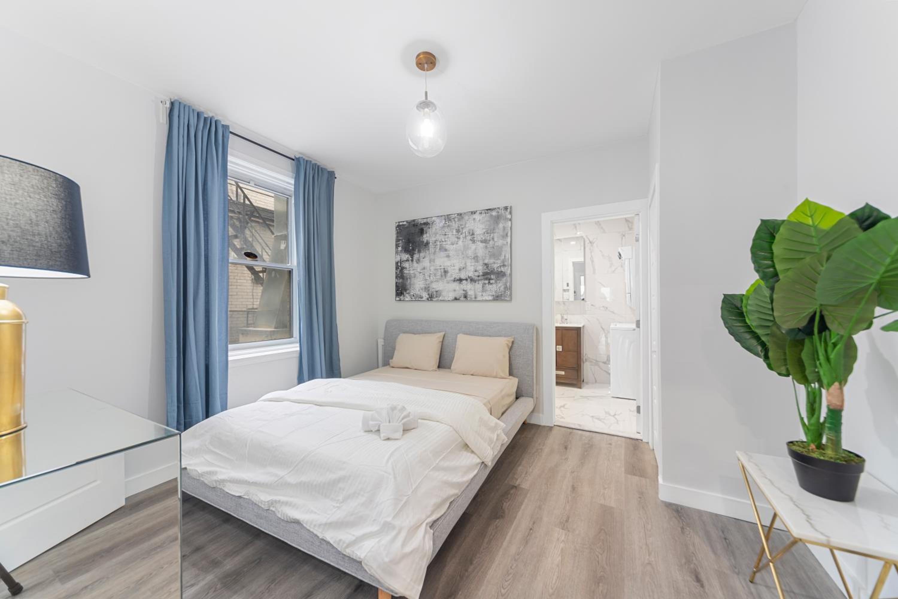 Three-Bedroom Apartment Suite