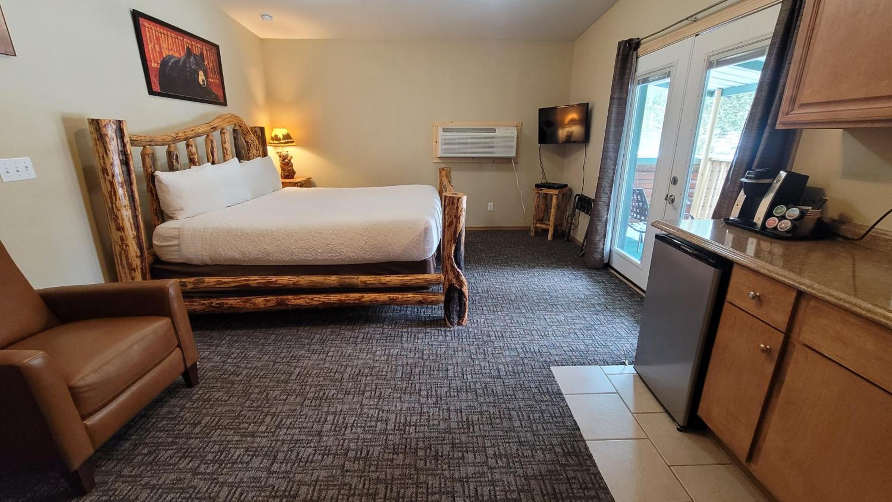 Standard King Room photo 2