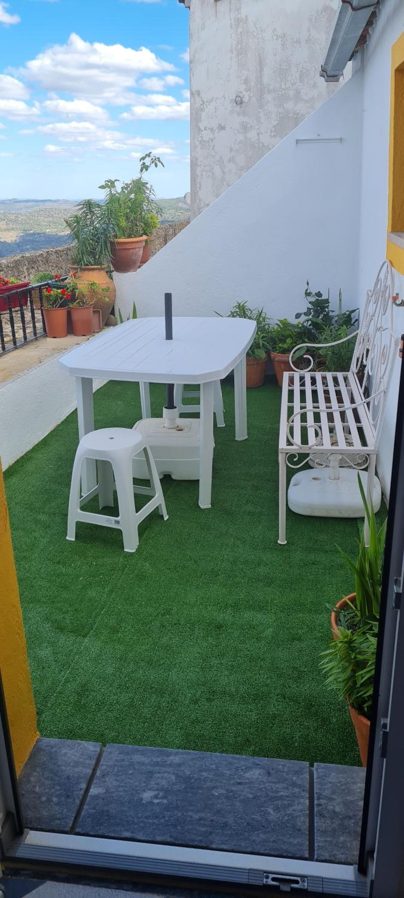 Apartment with Mountain View - Photo 30