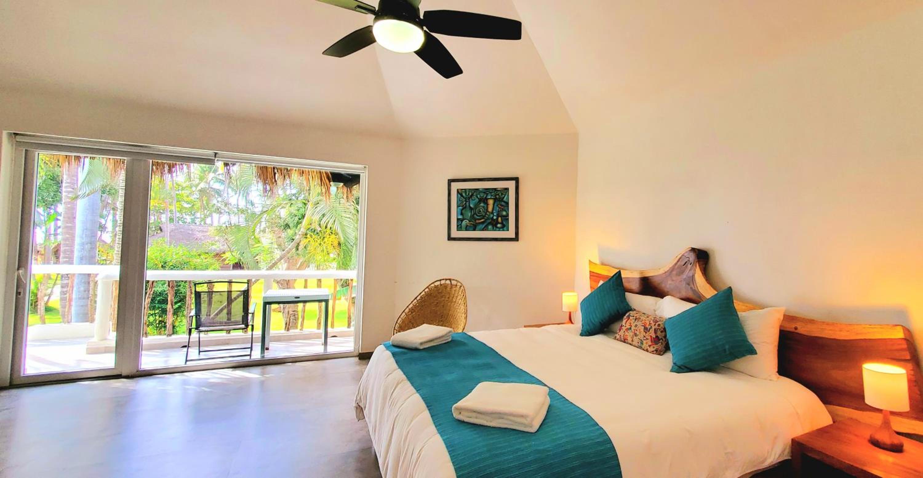 Deluxe Triple Room With Sea View