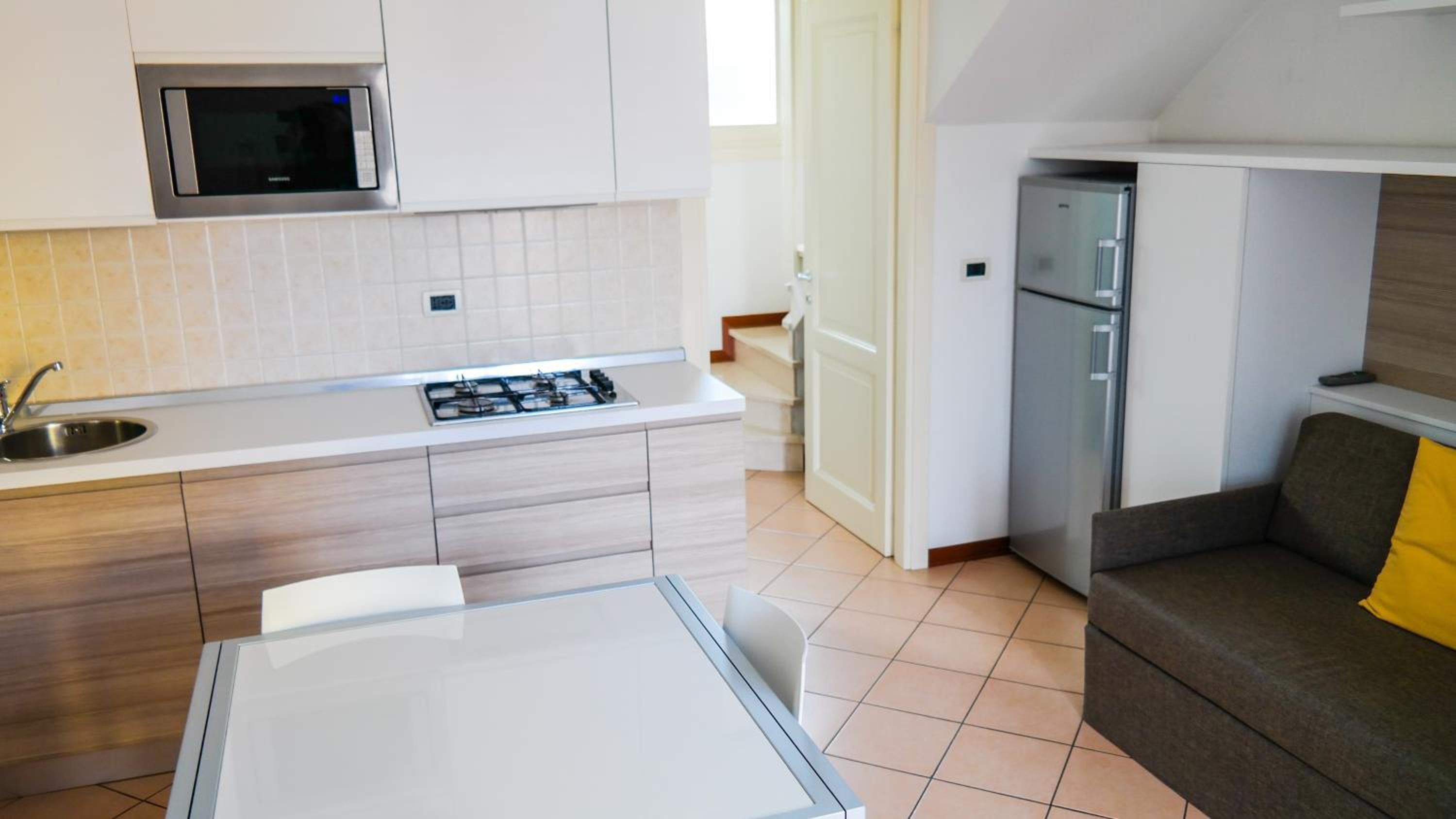 Economy Apartment - Photo 4