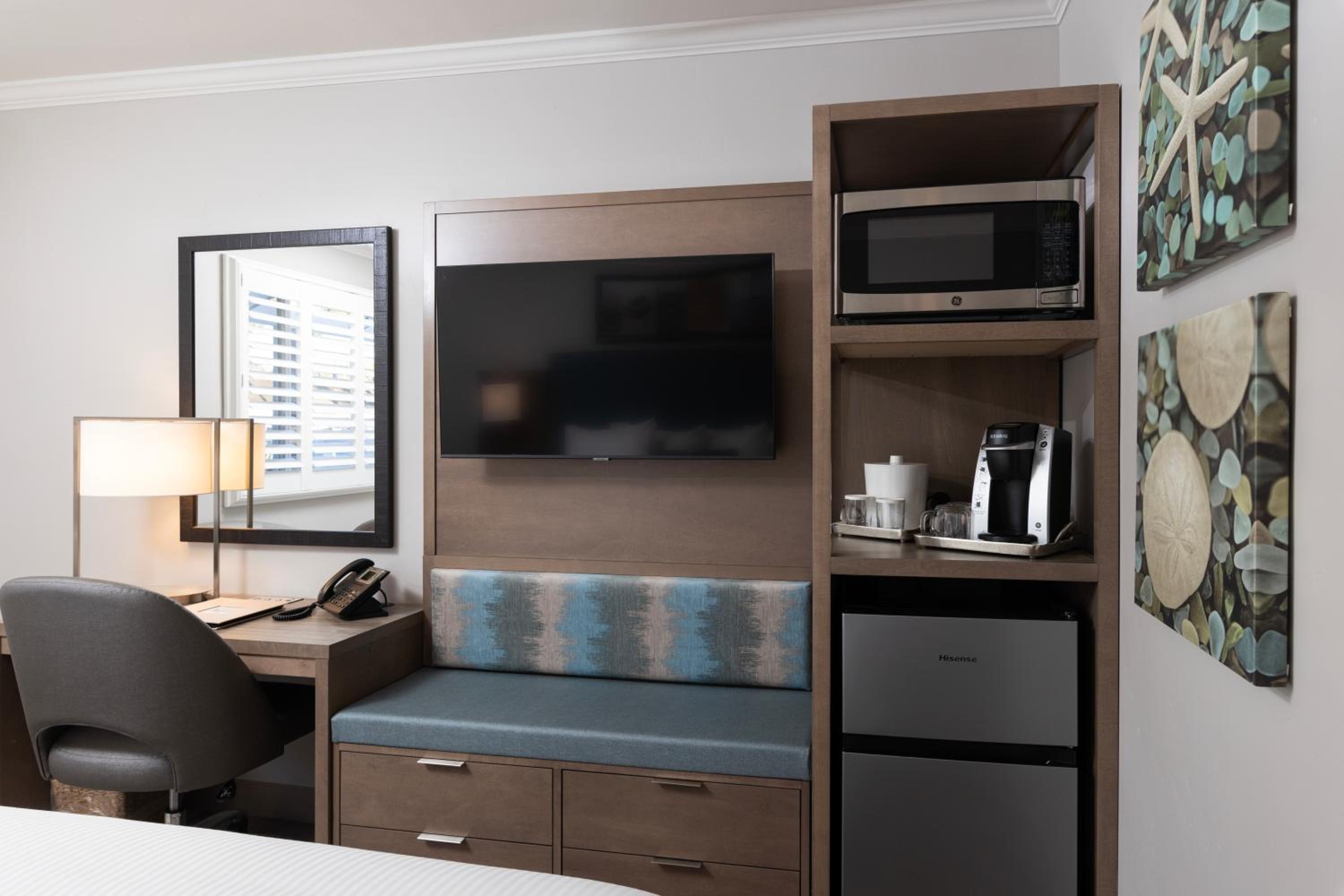 Standard King Room - Photo 3
