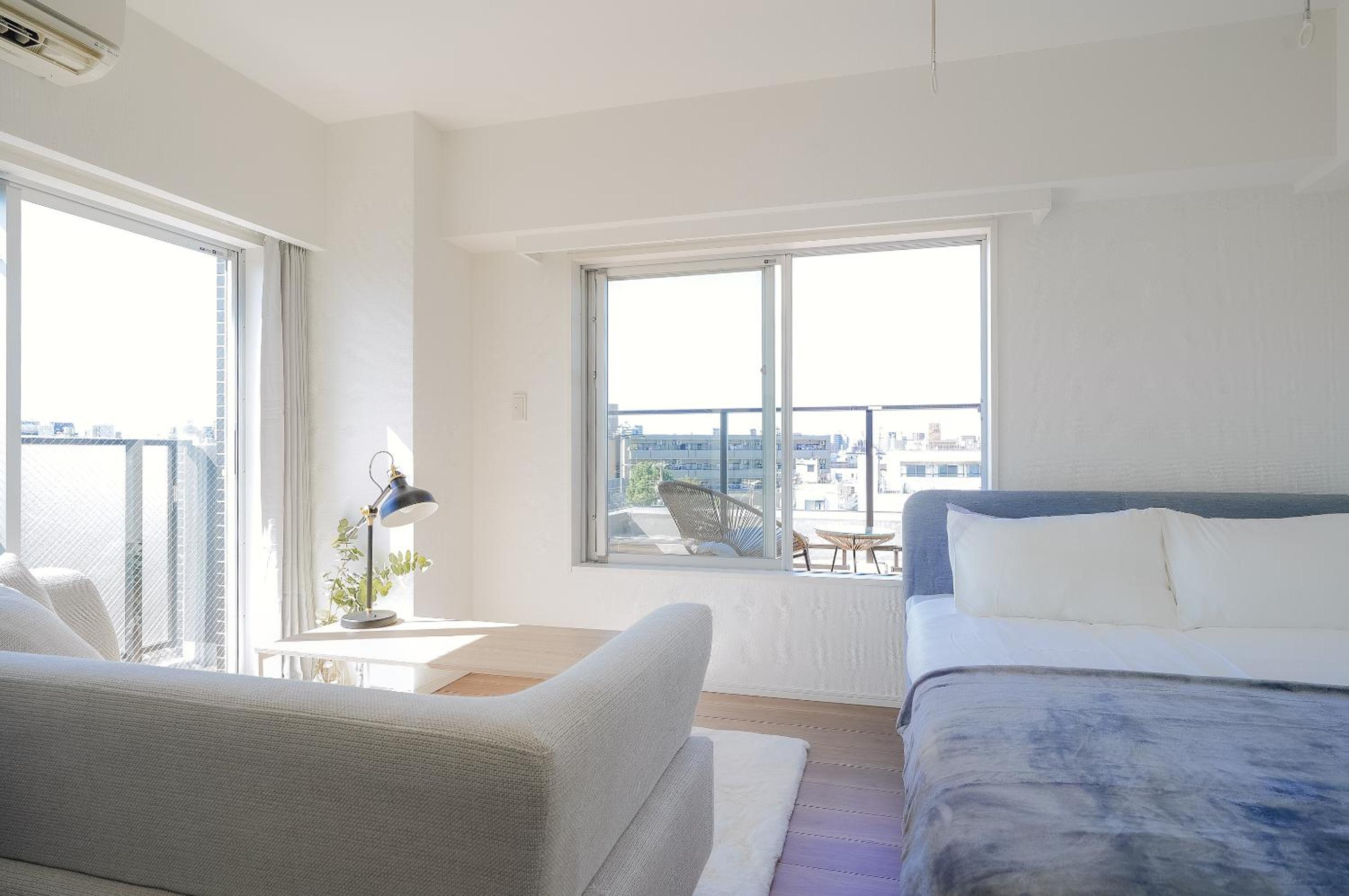 One-Bedroom Apartment photo 1