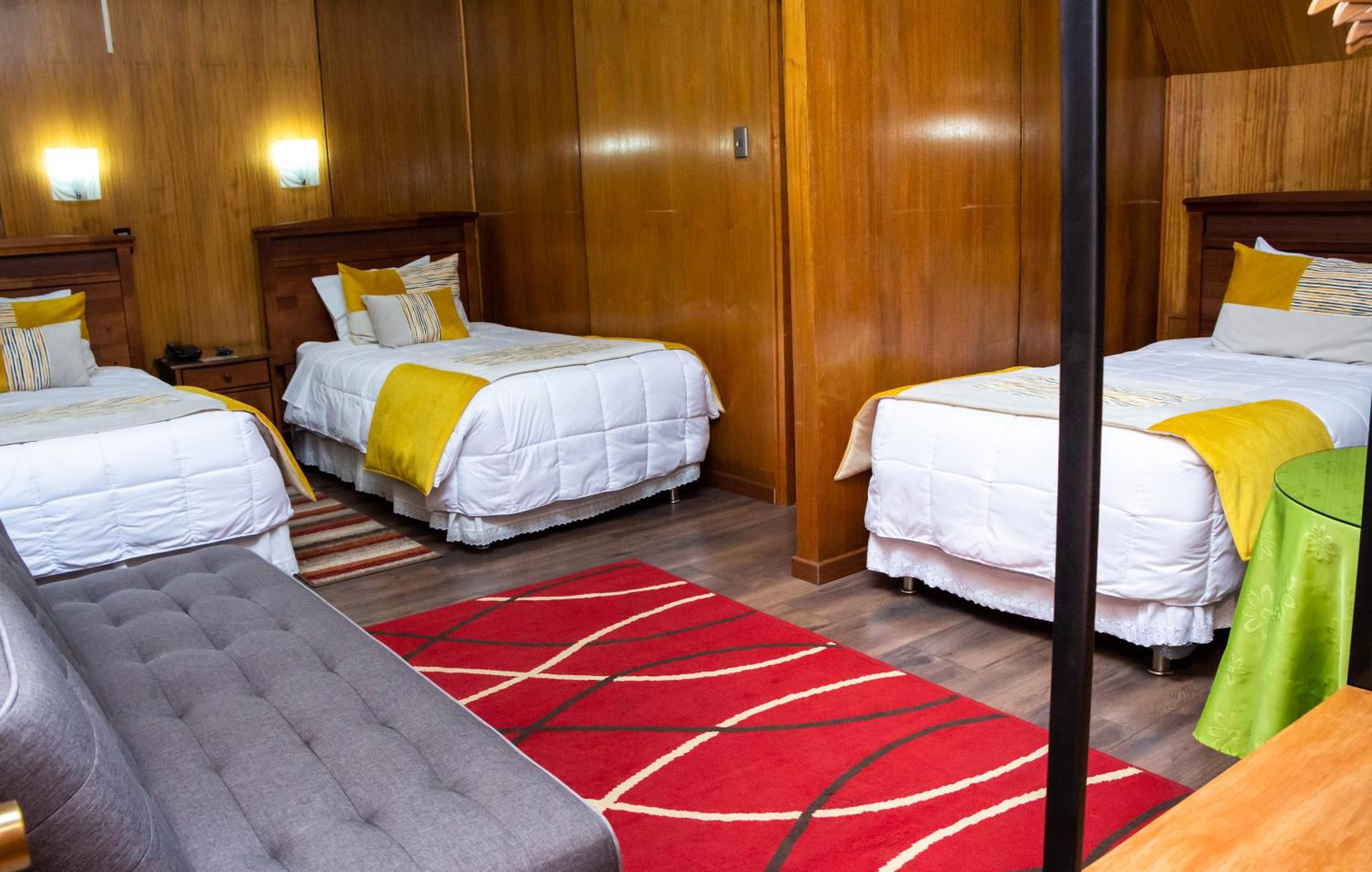Standard Triple Room photo 2