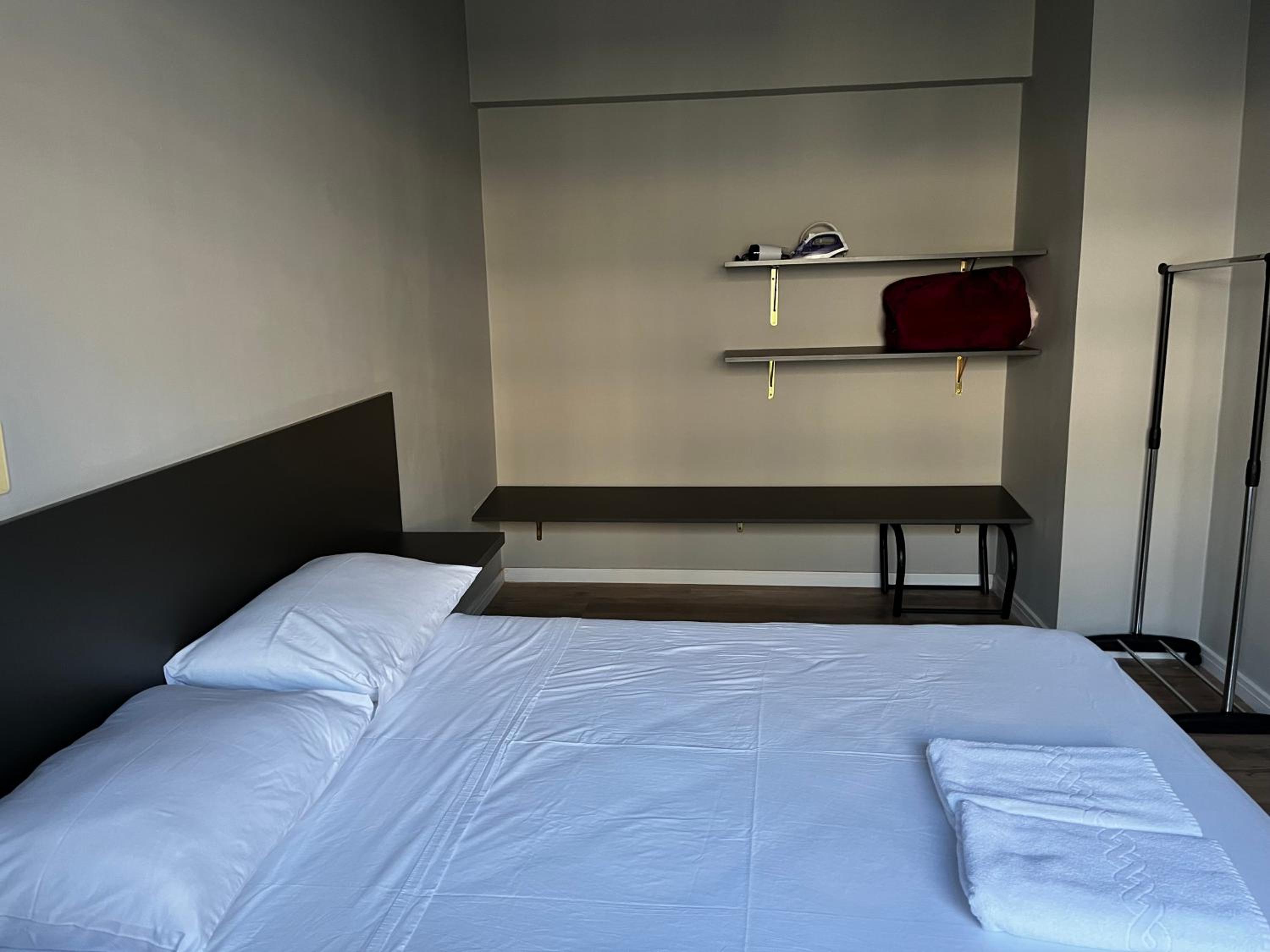 Apartment - Photo 4