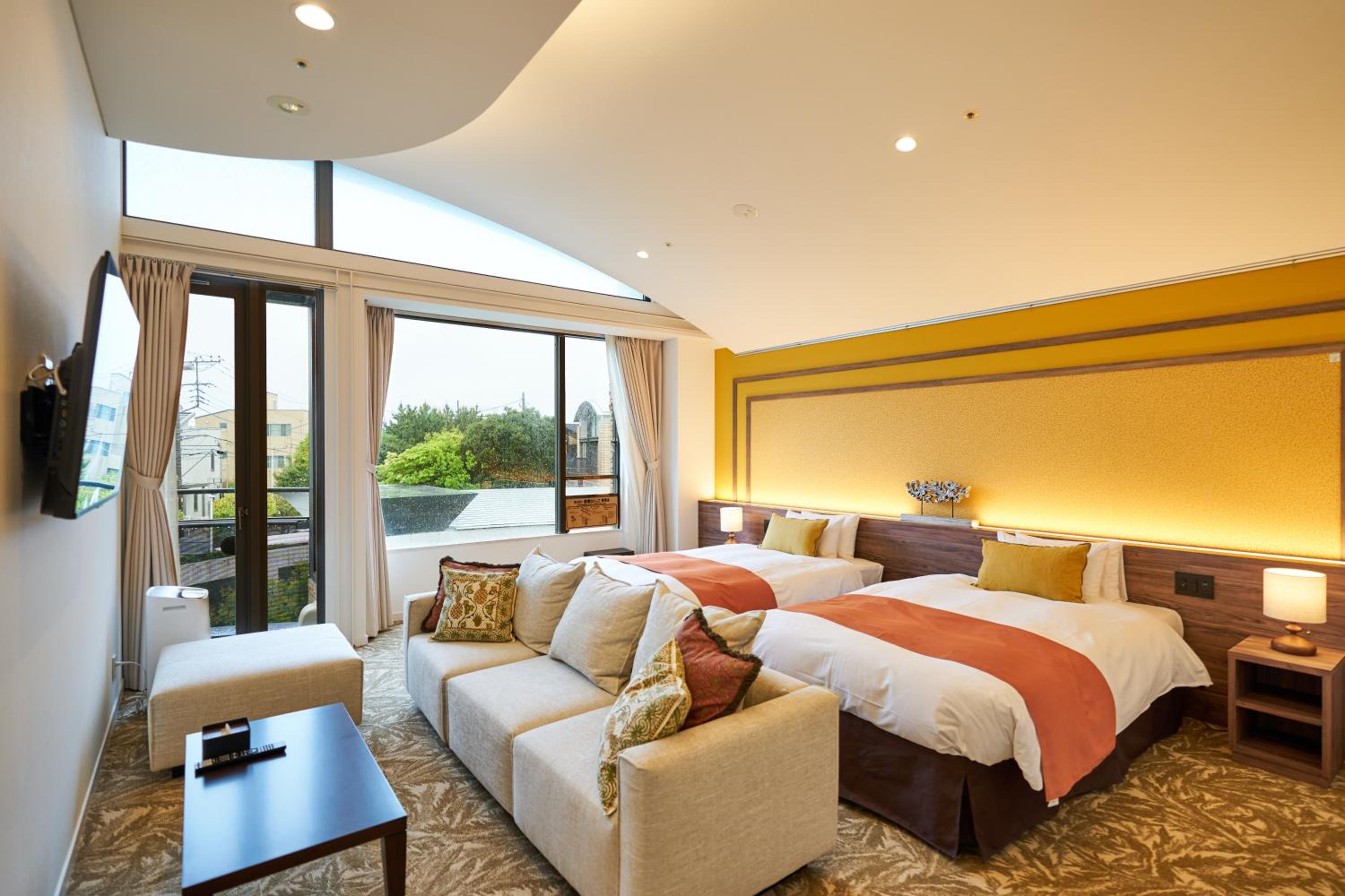Deluxe Twin Room B