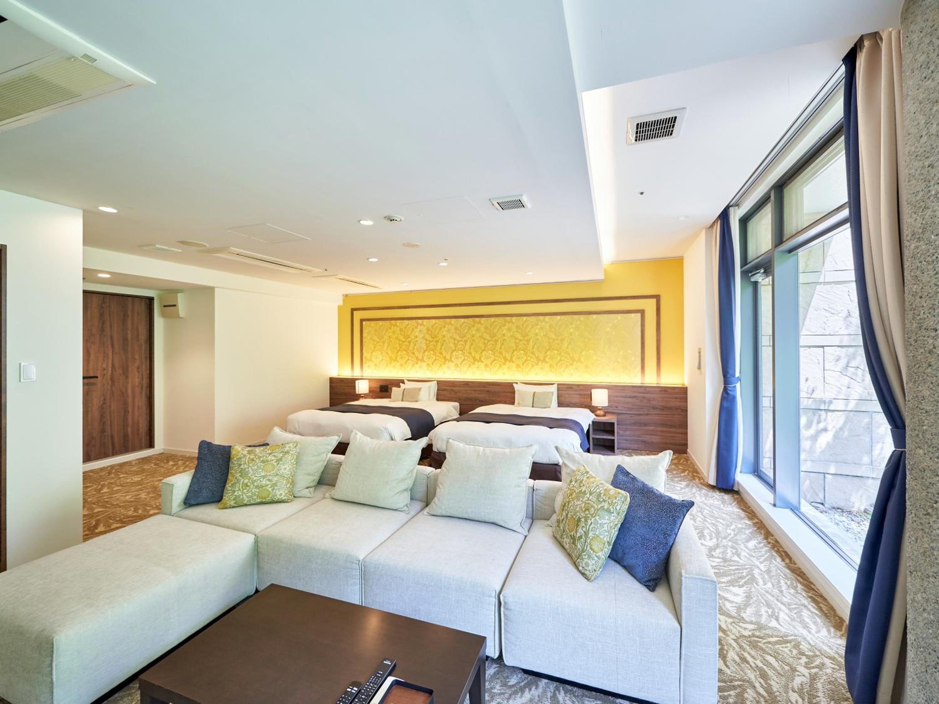 Premium Twin Room