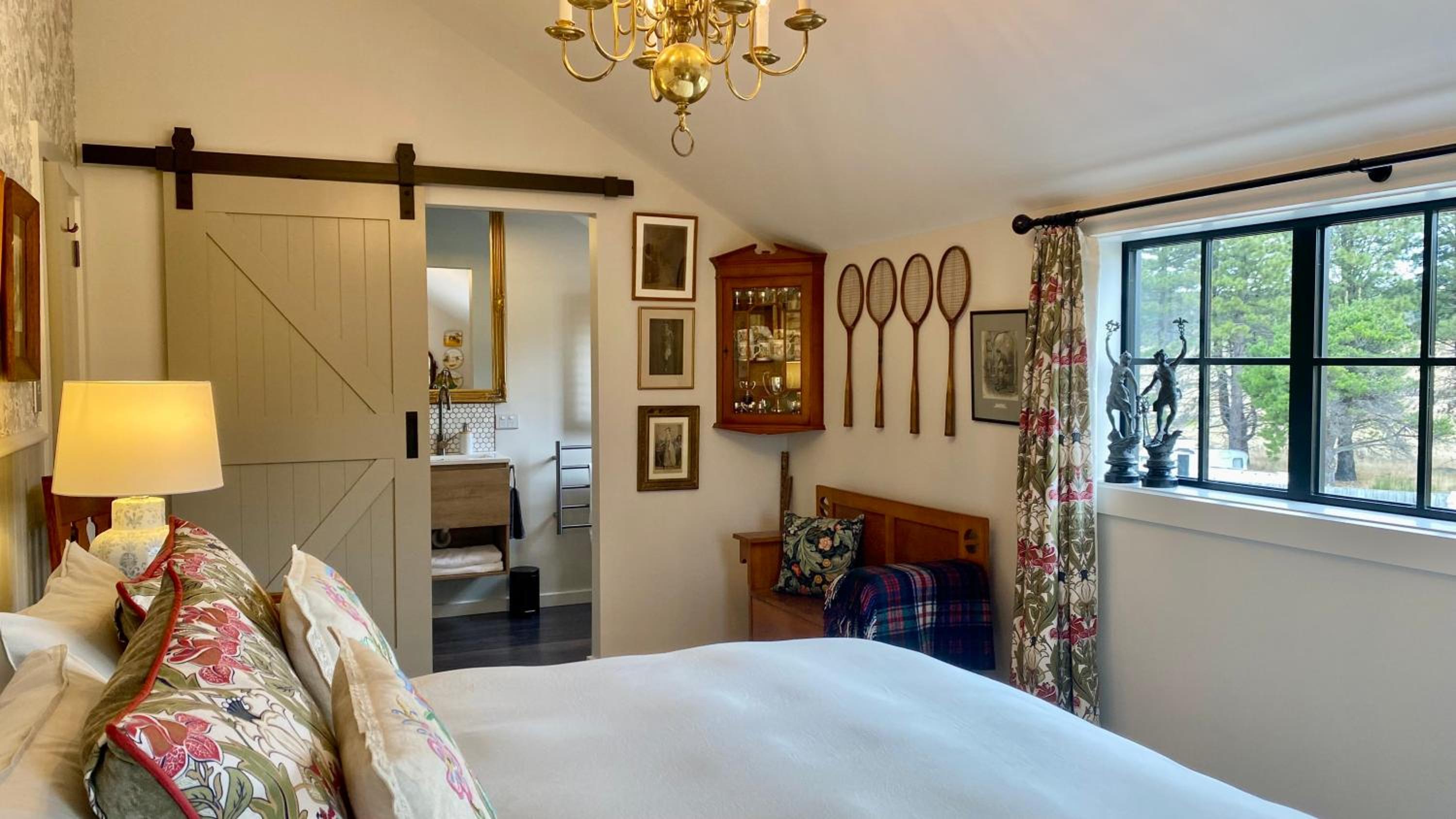 Superior King Room photo 3