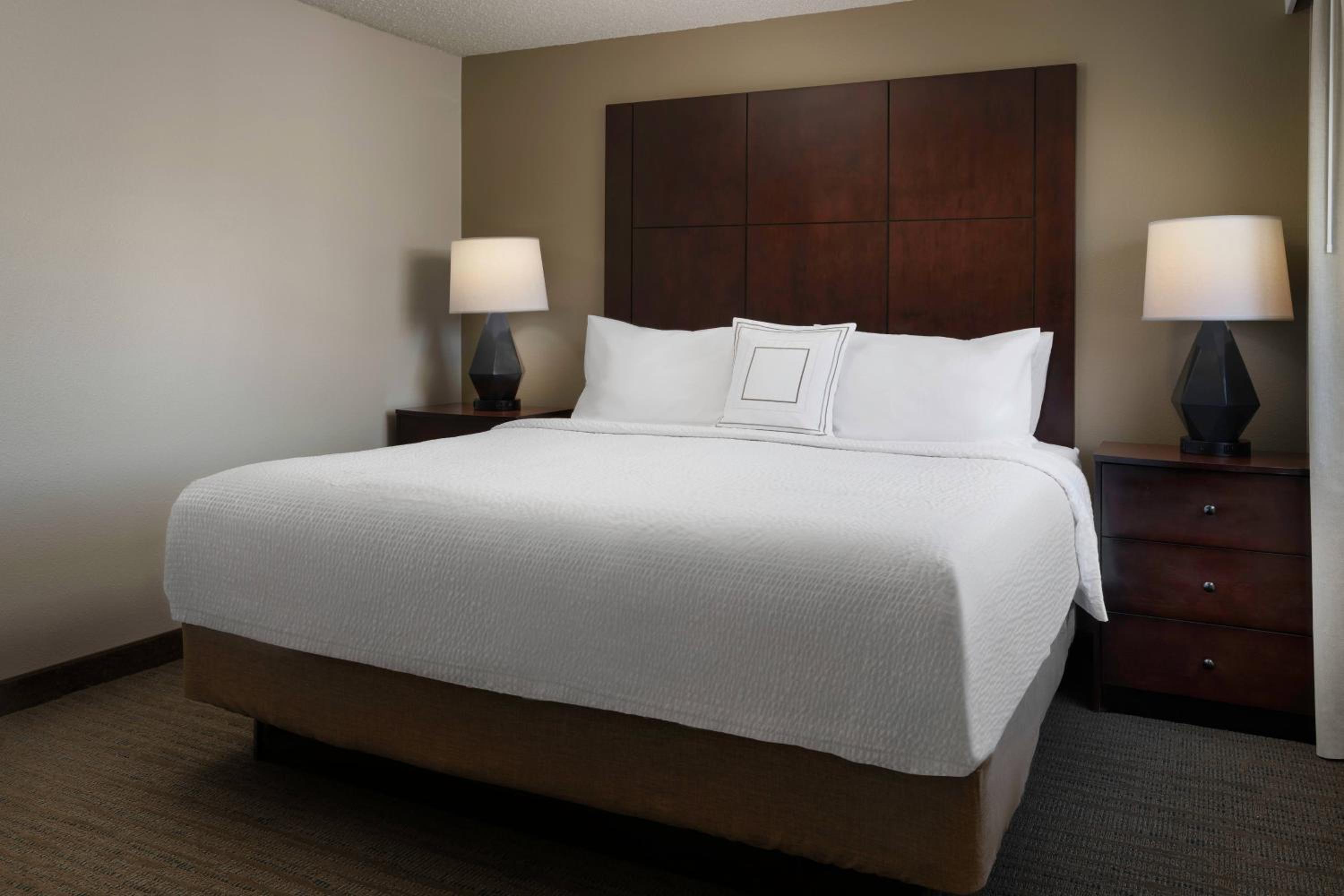 One-Bedroom King Suite with Sofa Bed - Photo 6