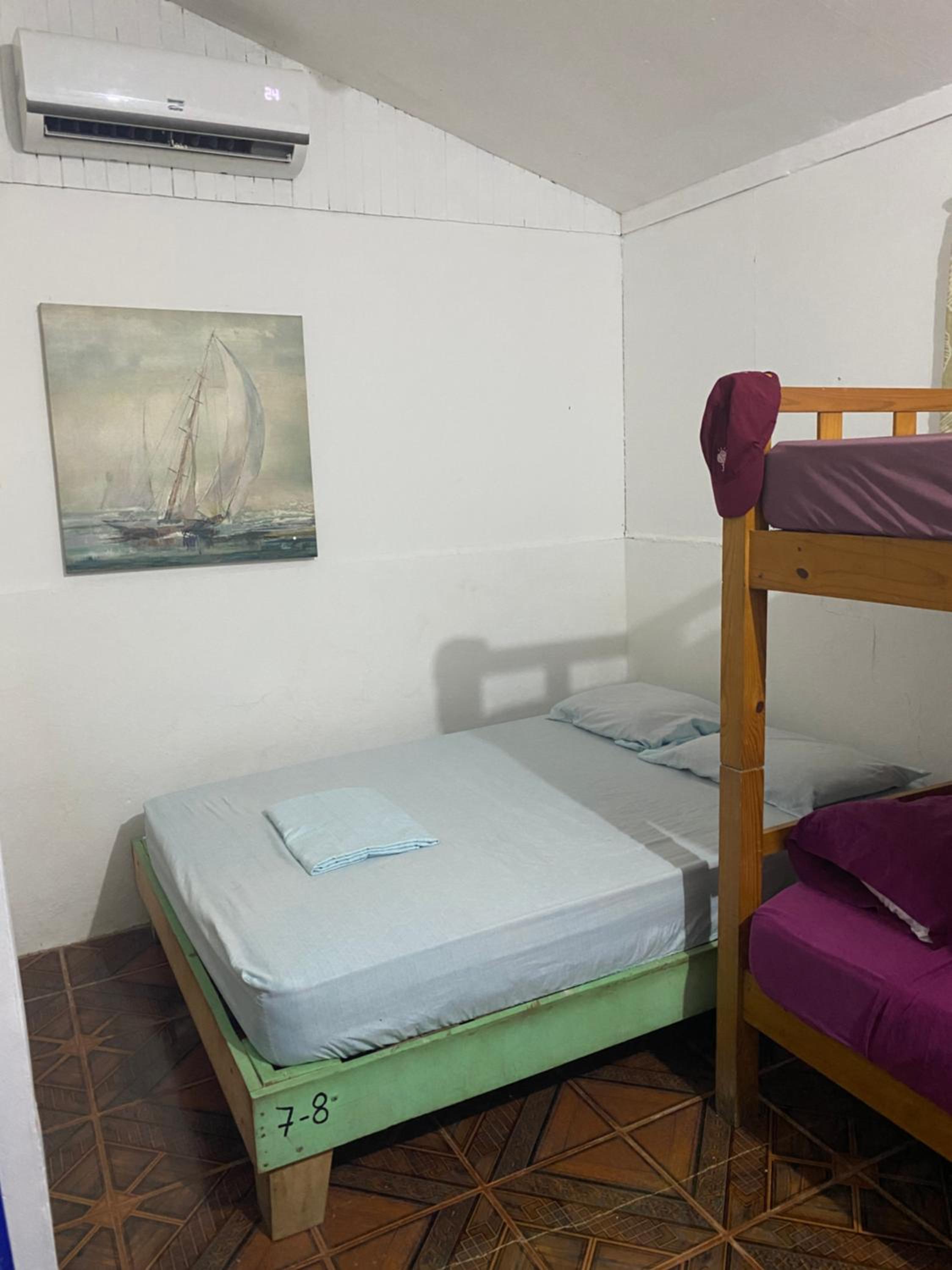 Bed in 6-Bed Dormitory Room photo 2