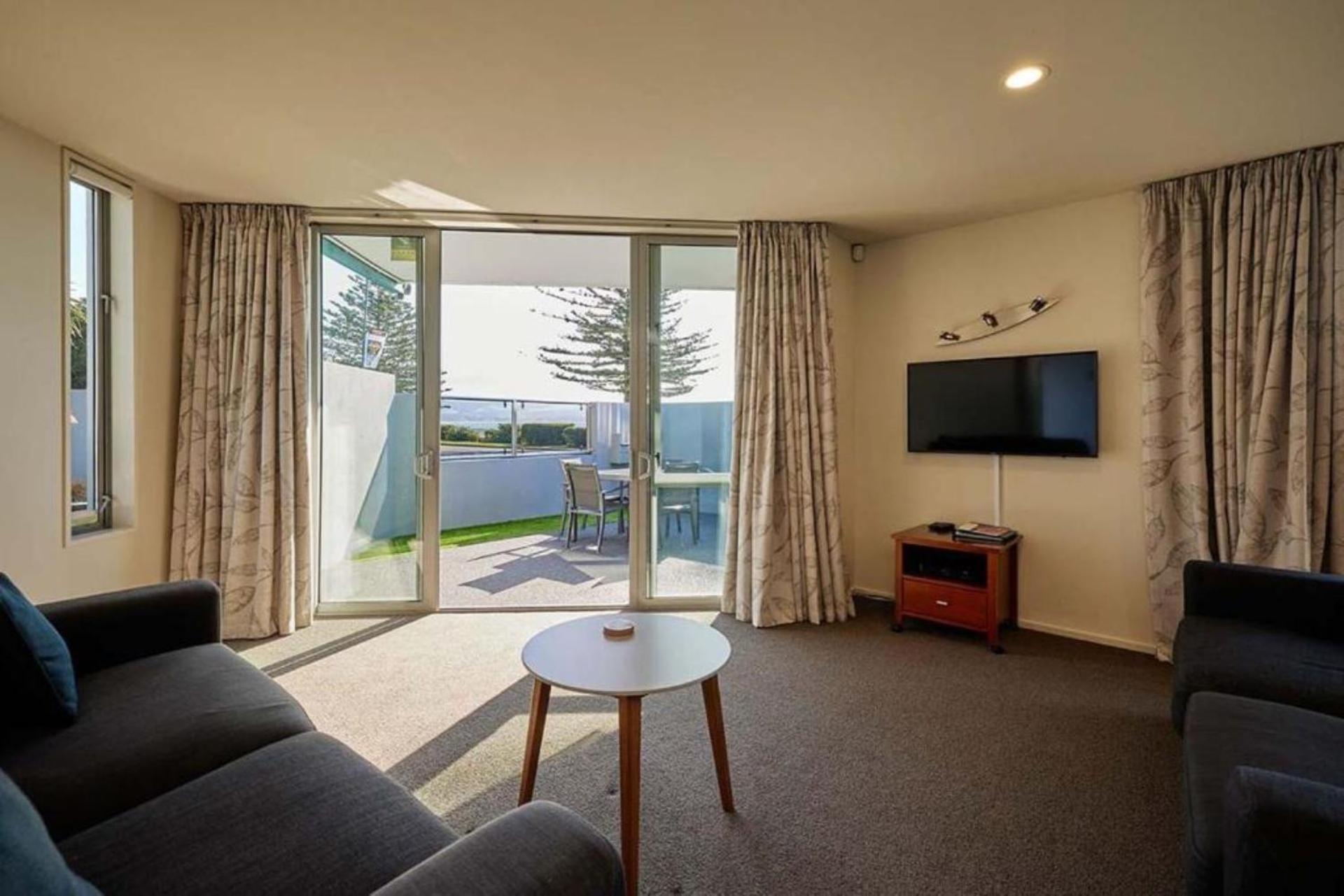 Three-Bedroom Apartment - Photo 7