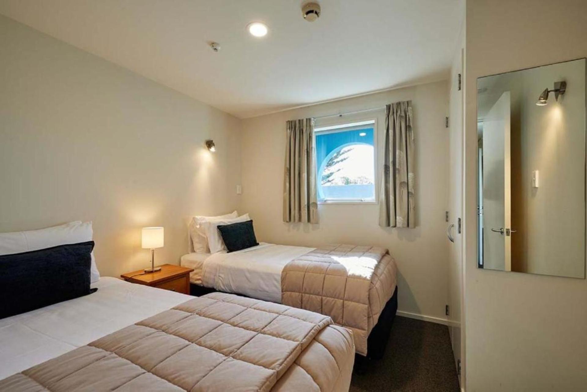 Three-Bedroom Apartment - Photo 4